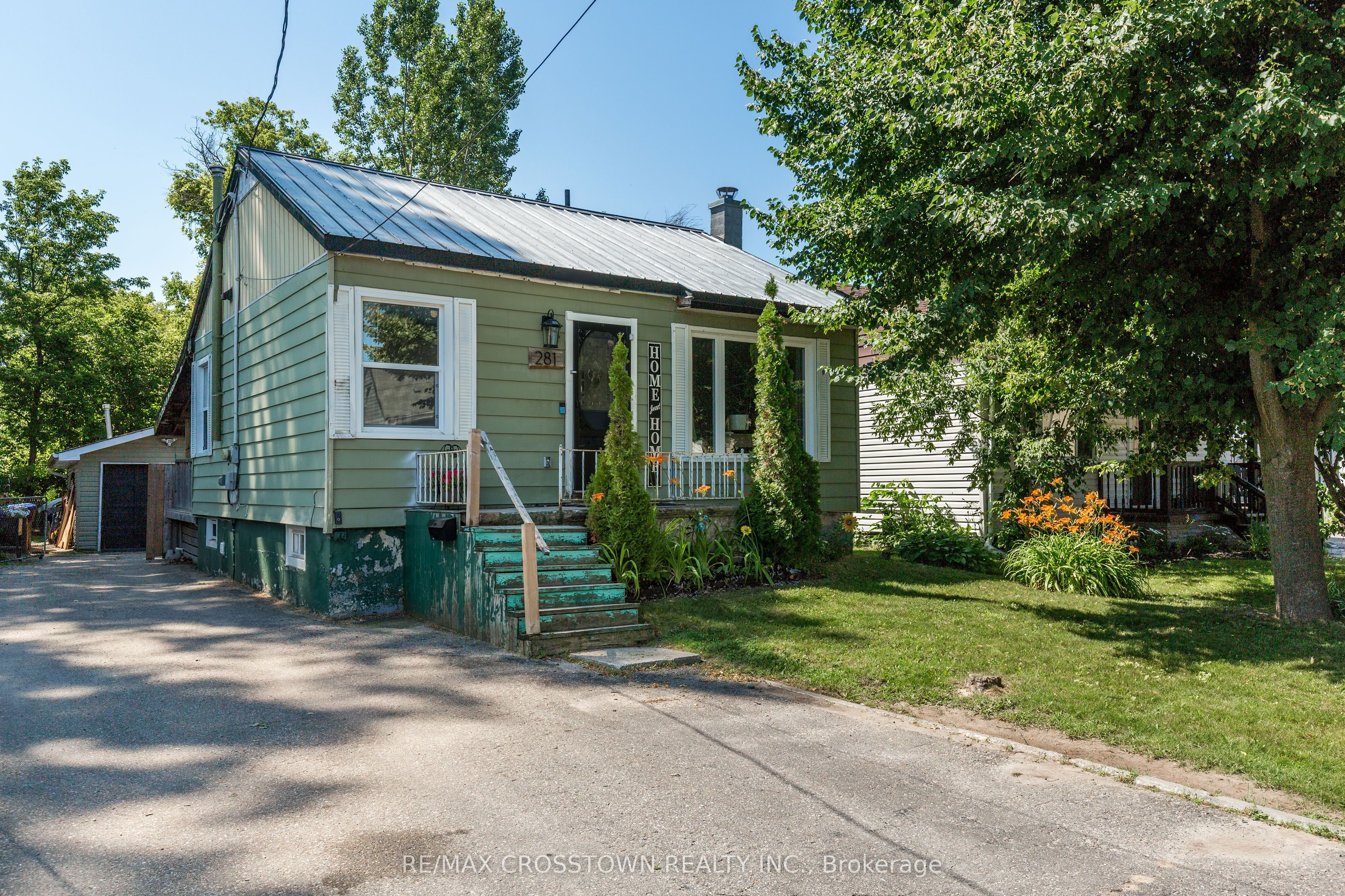 281 Elizabeth Street, Midland, ON L4R 1Y5 photo 2