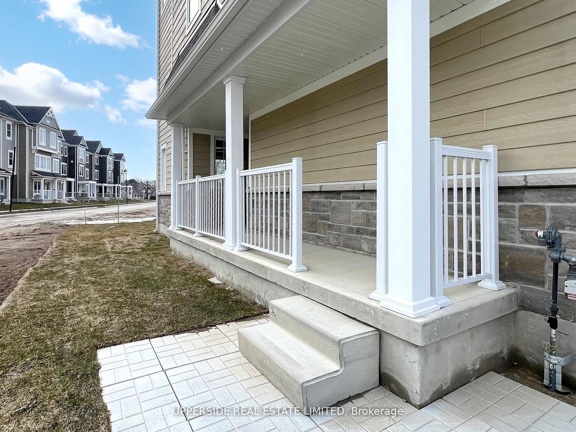 18 Lana Circle, Wasaga Beach, ON L9Z 0L2 photo 3