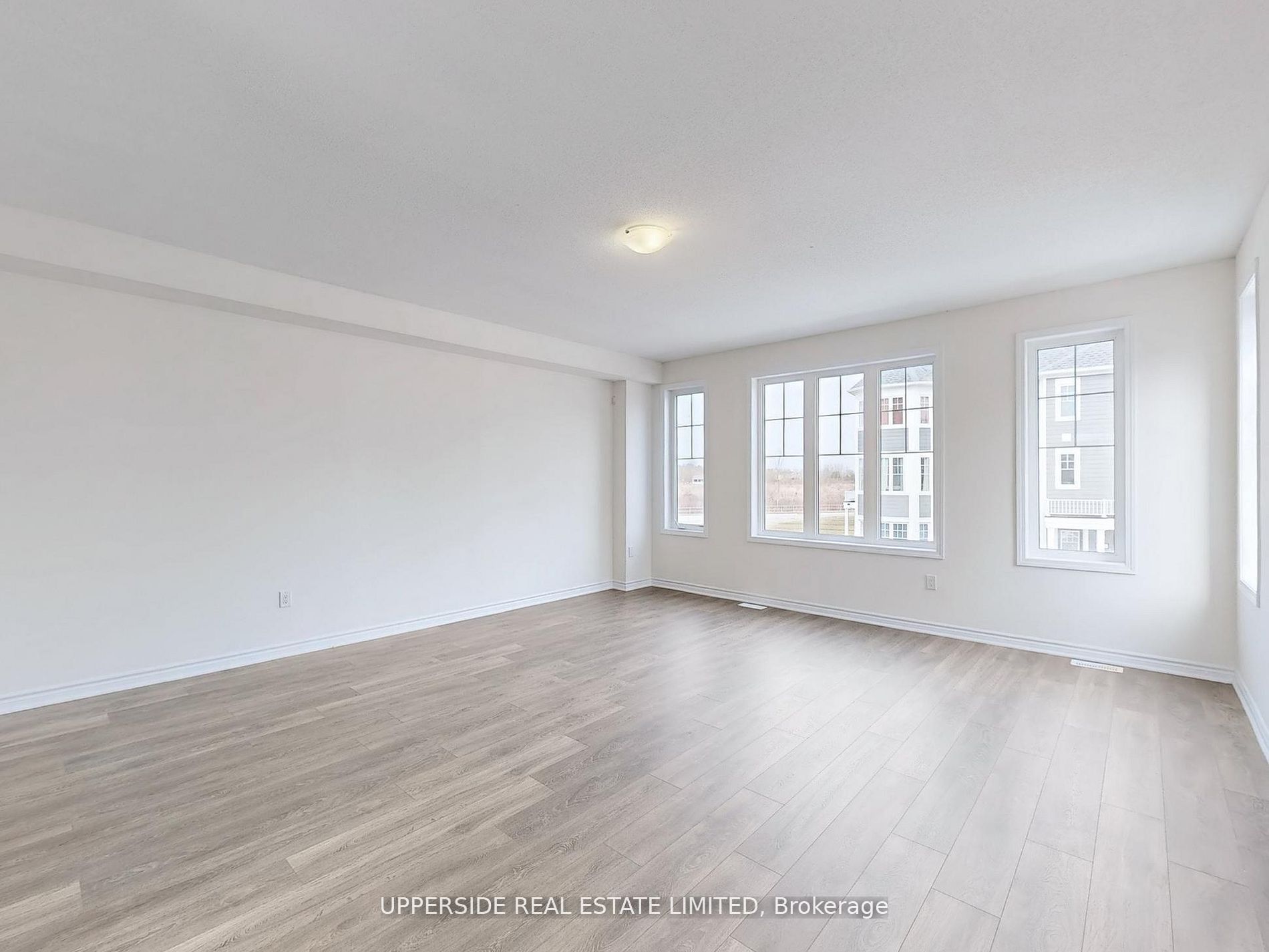 18 Lana Circle, Wasaga Beach, ON L9Z 0L2 photo 5