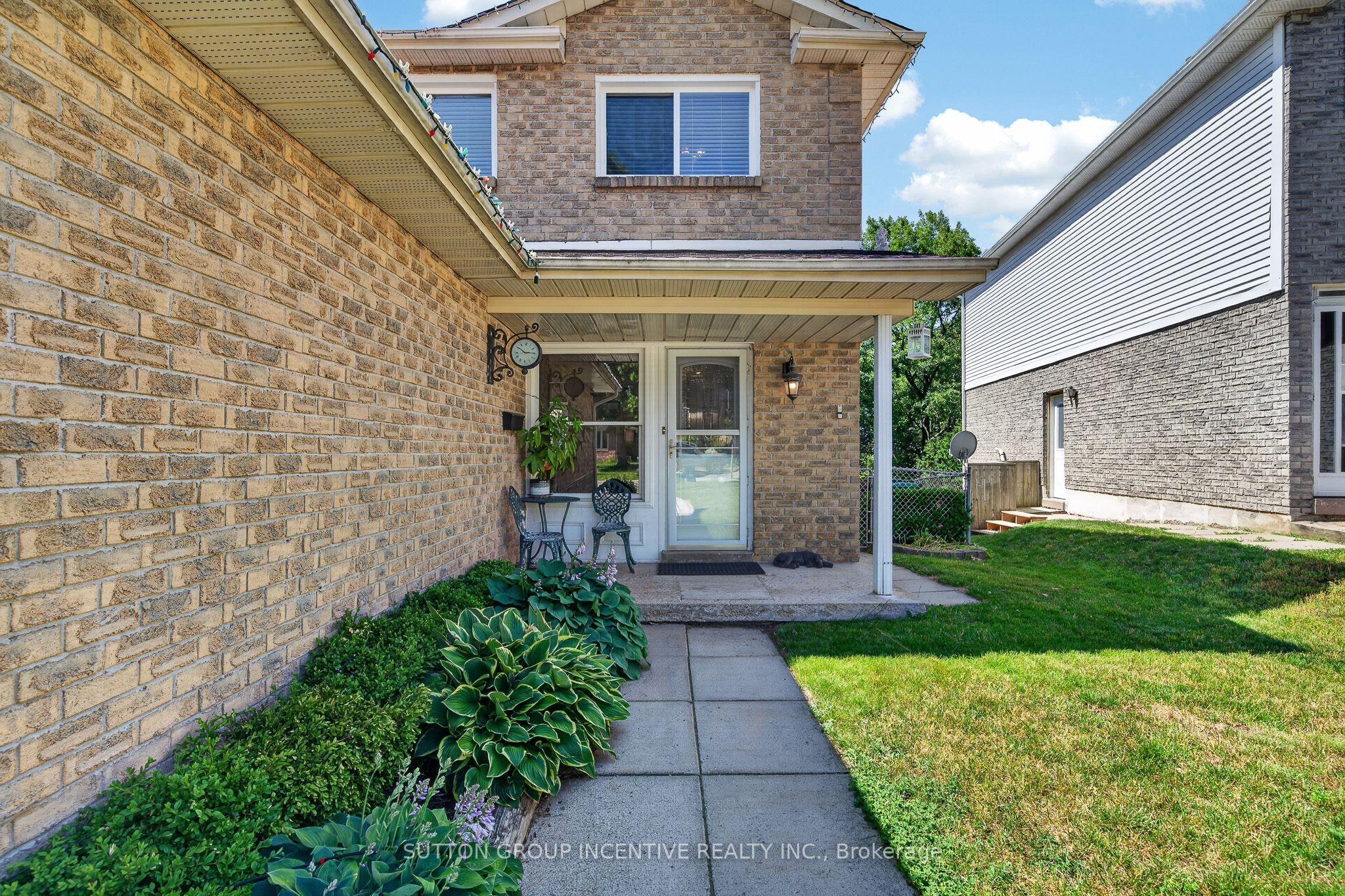 26 Fox Run, Barrie, ON L4N 5L5 photo 2