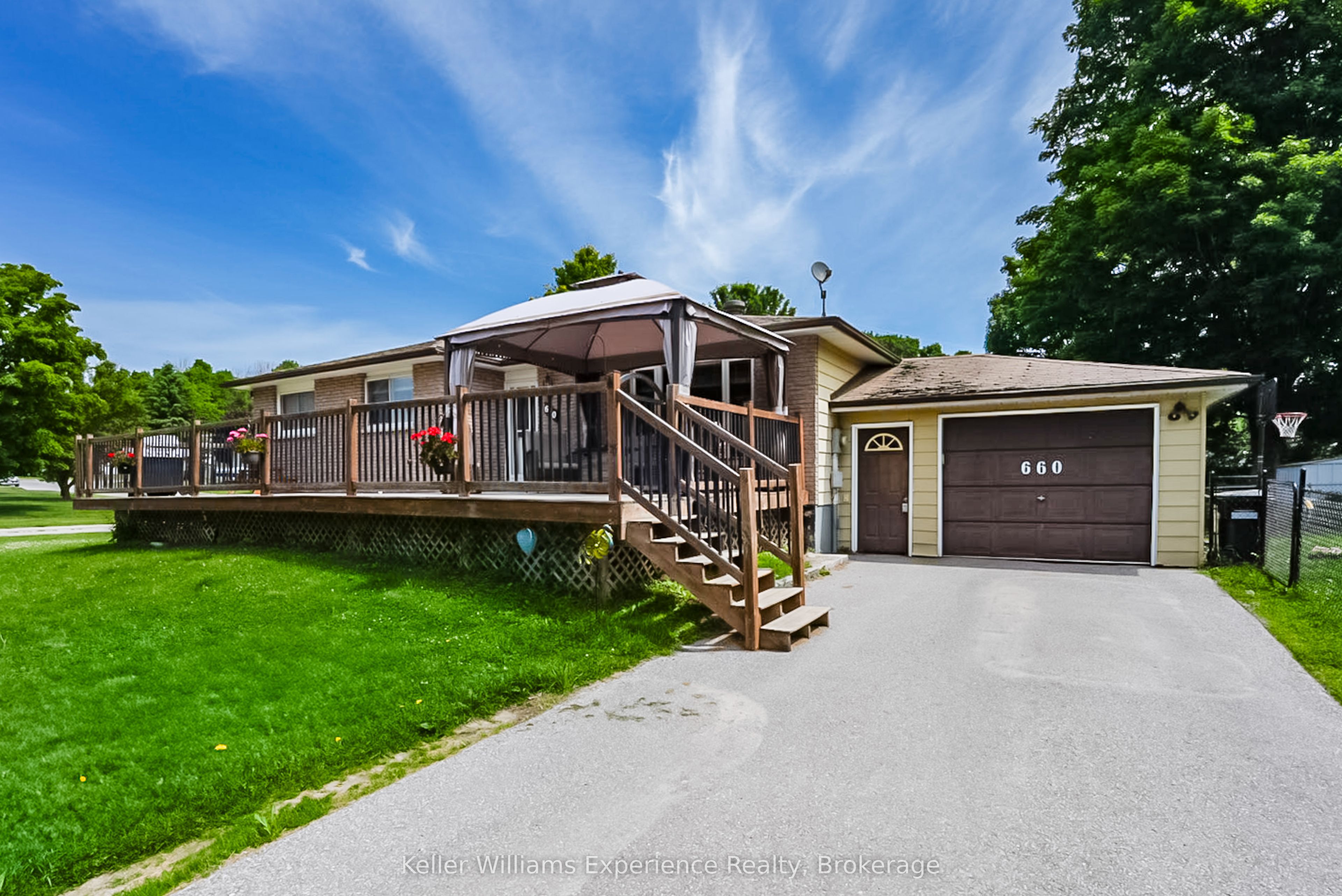 660 Harvey Avenue, Midland, ON L4R 4S2