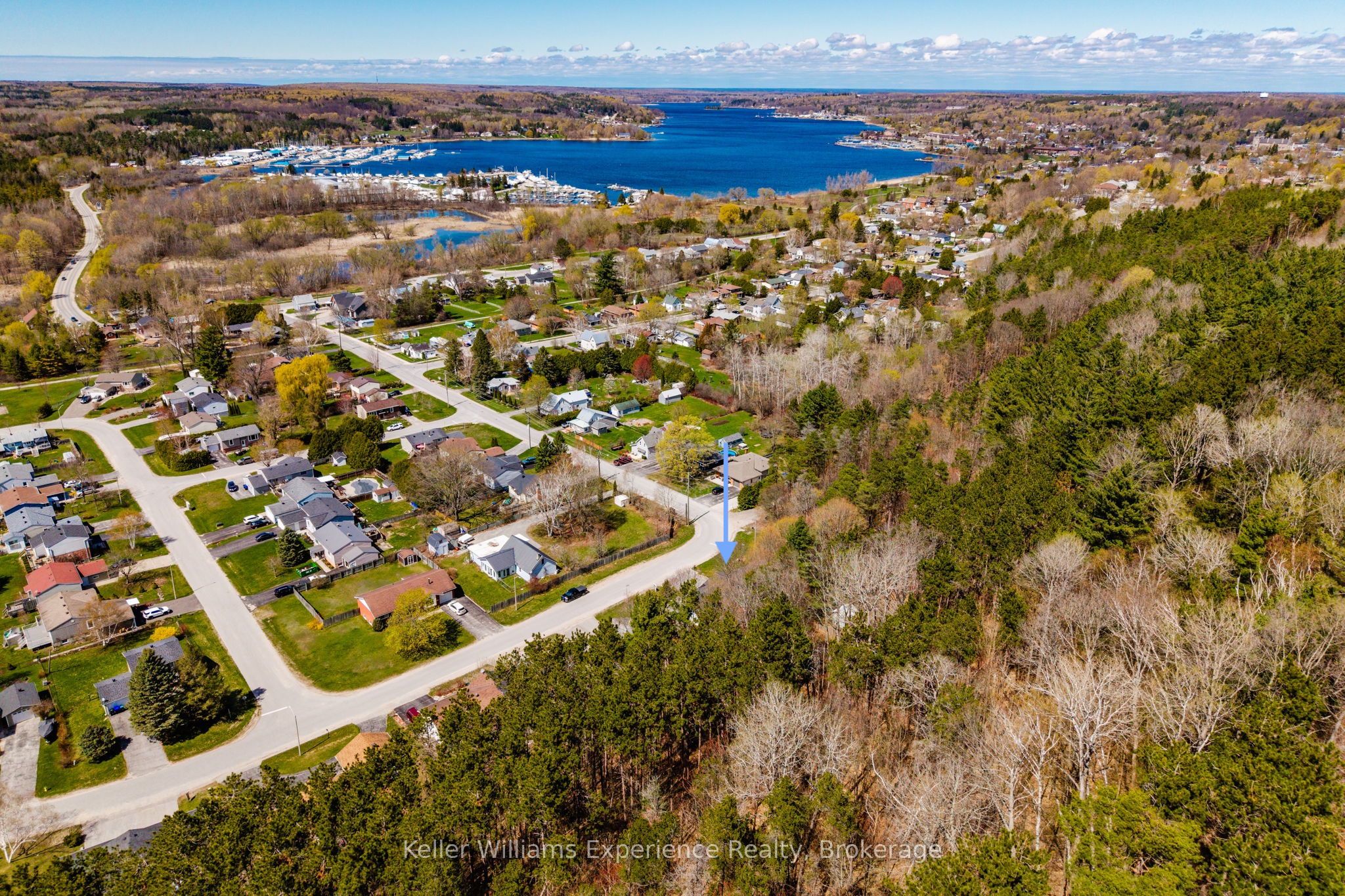 73 Therrien Court, Penetanguishene, ON L9M 1P6 photo 2