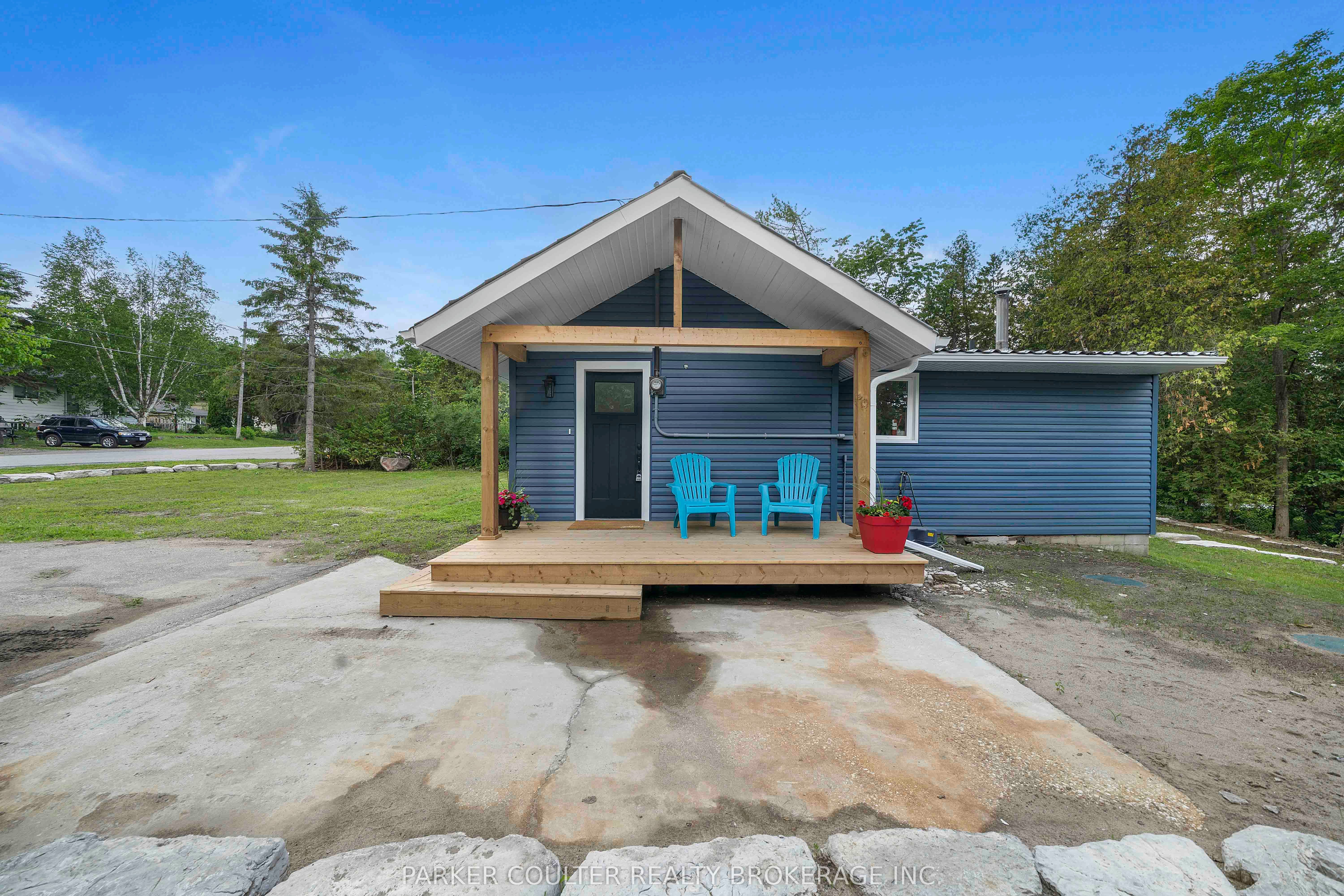14 Earldom Boulevard, Tay, ON L0K 1R0