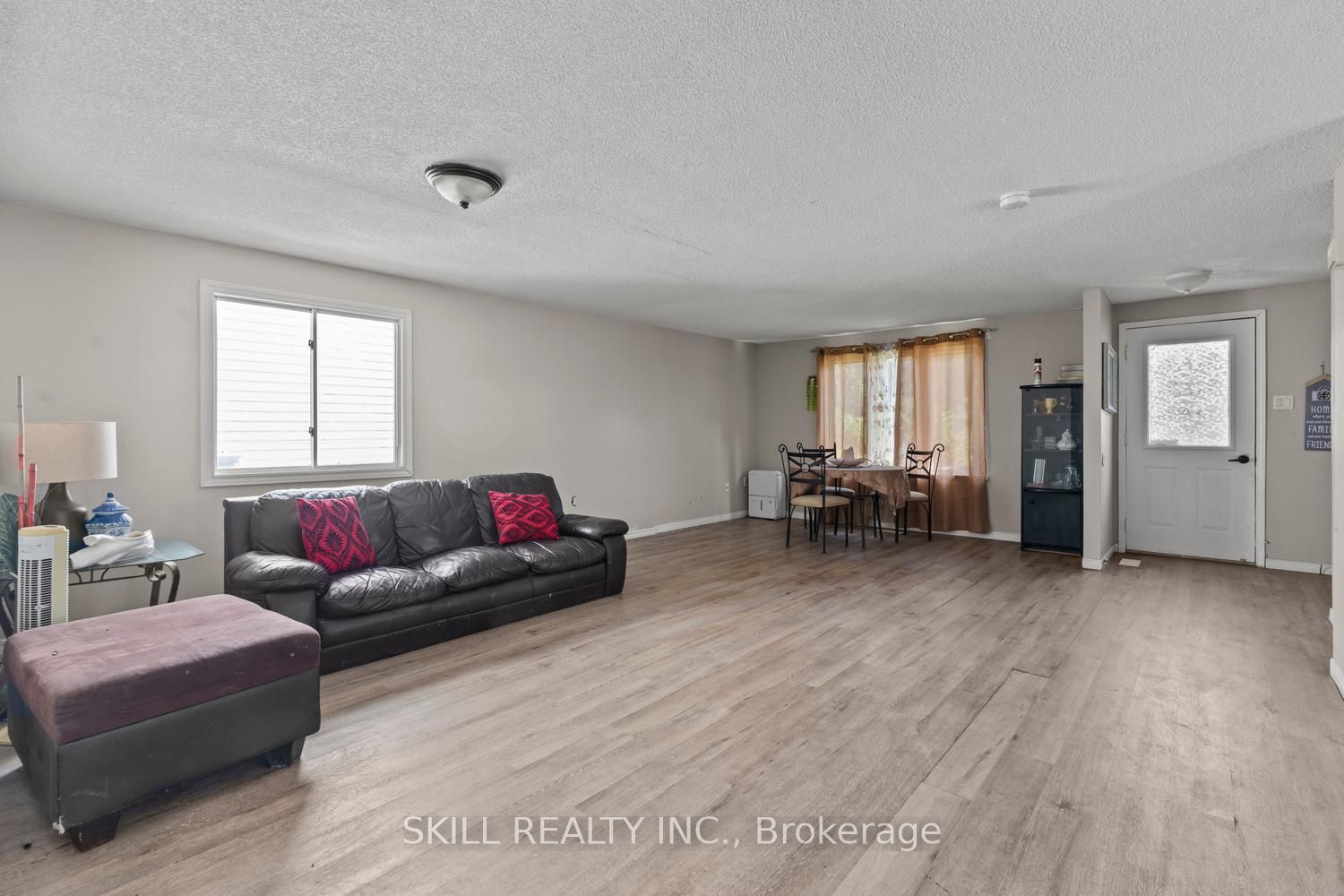 141 Hickling Trail, Barrie, ON L4M 5T7 photo 5