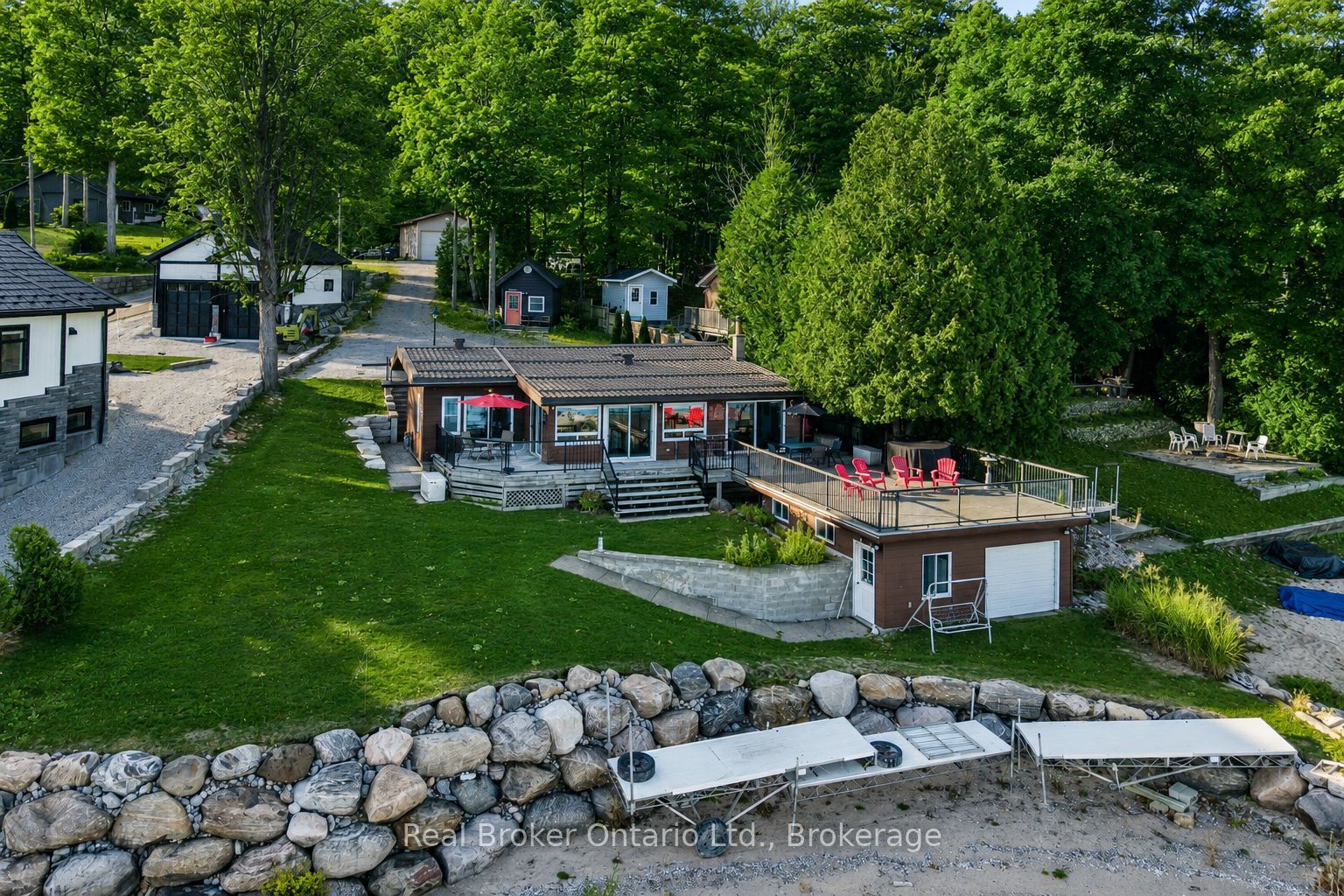 417 Pheasant Lane, Midland, ON L4R 5H3