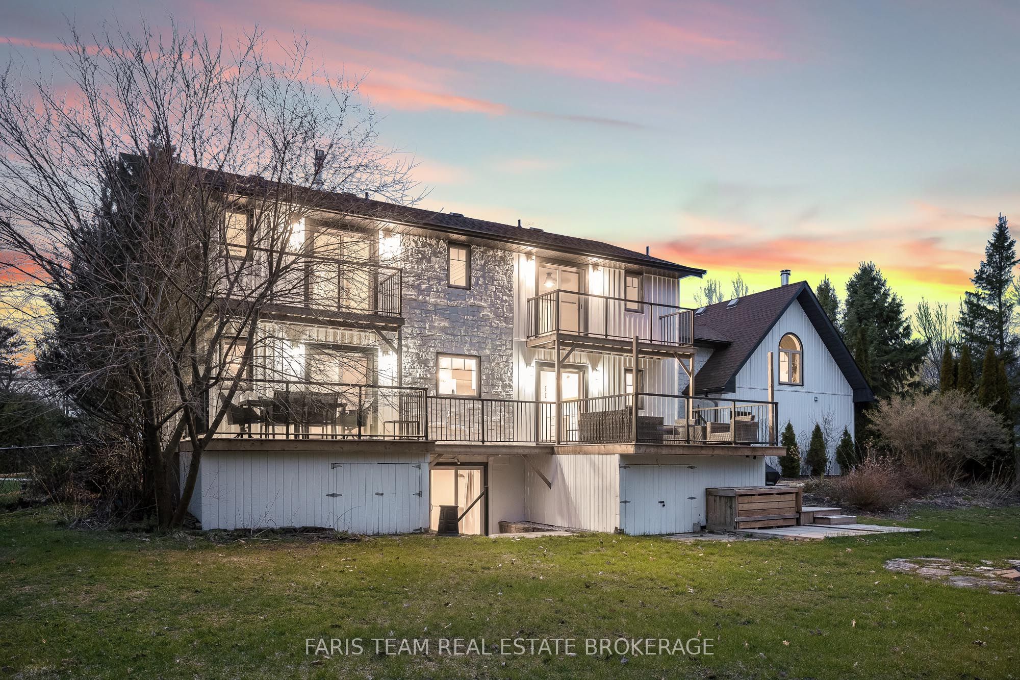3 Matthew Court, Wasaga Beach, ON L9Z 1J5