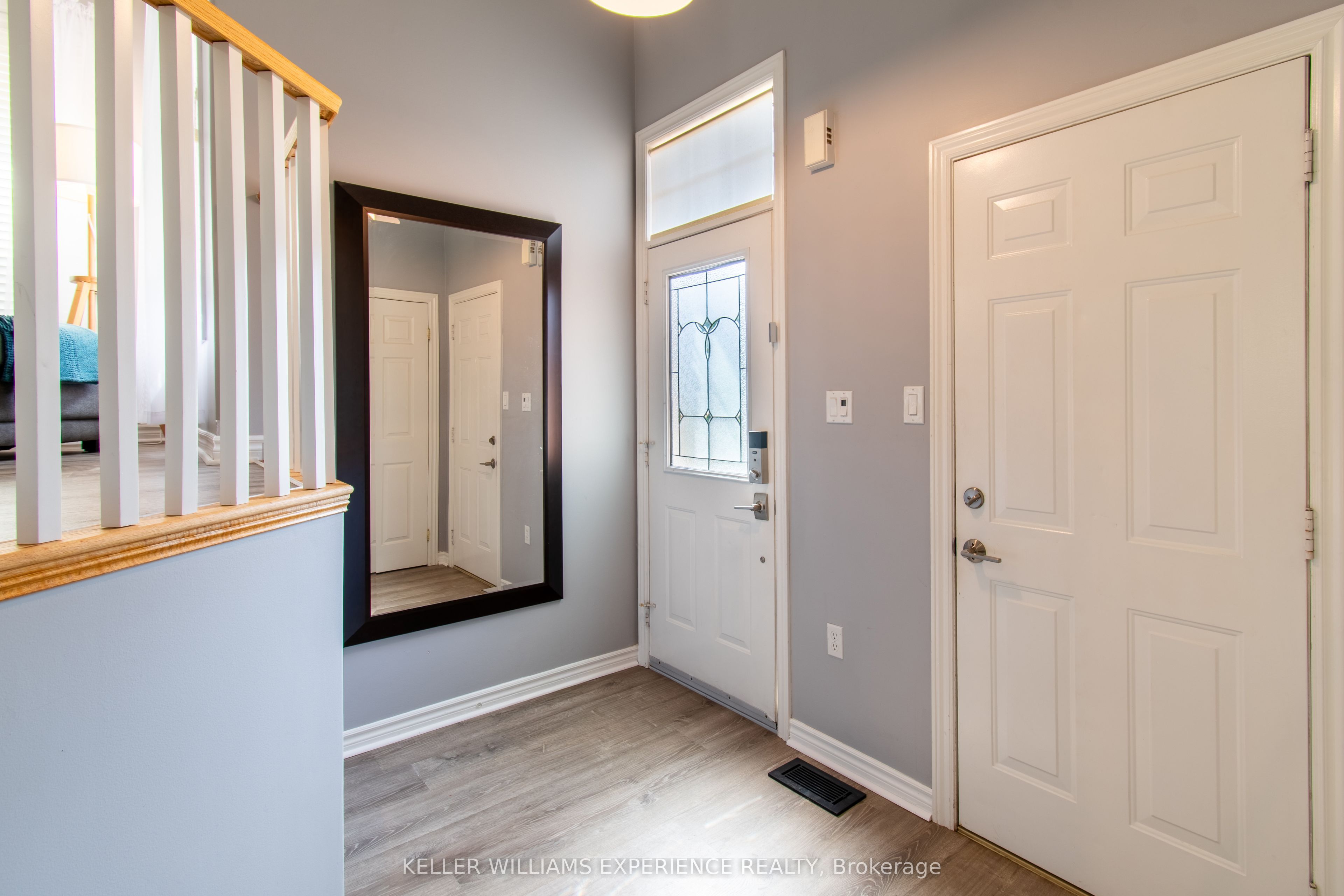 57 Parisian Crescent, Barrie, ON L4N 0Y9 photo 4