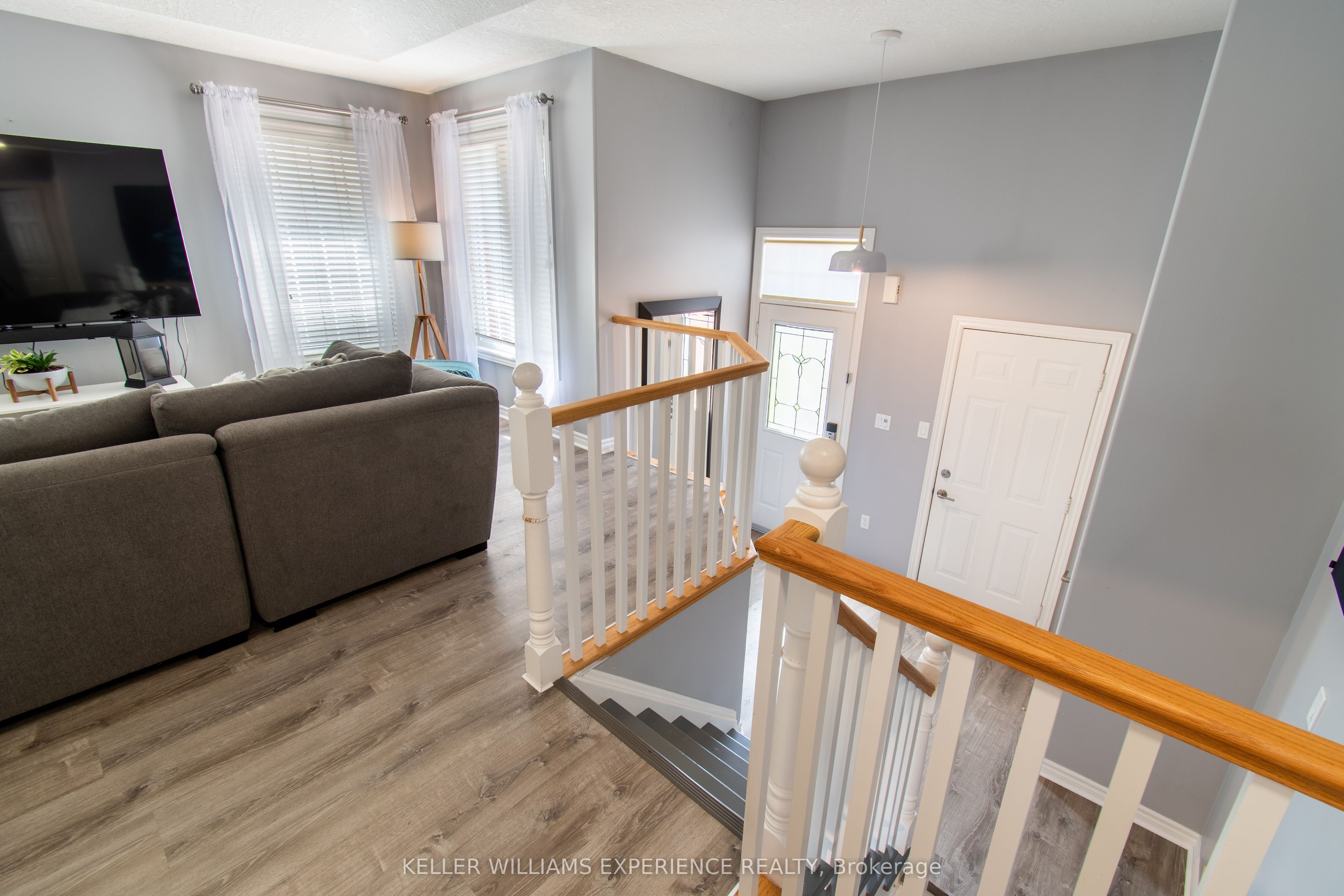 57 Parisian Crescent, Barrie, ON L4N 0Y9 photo 5
