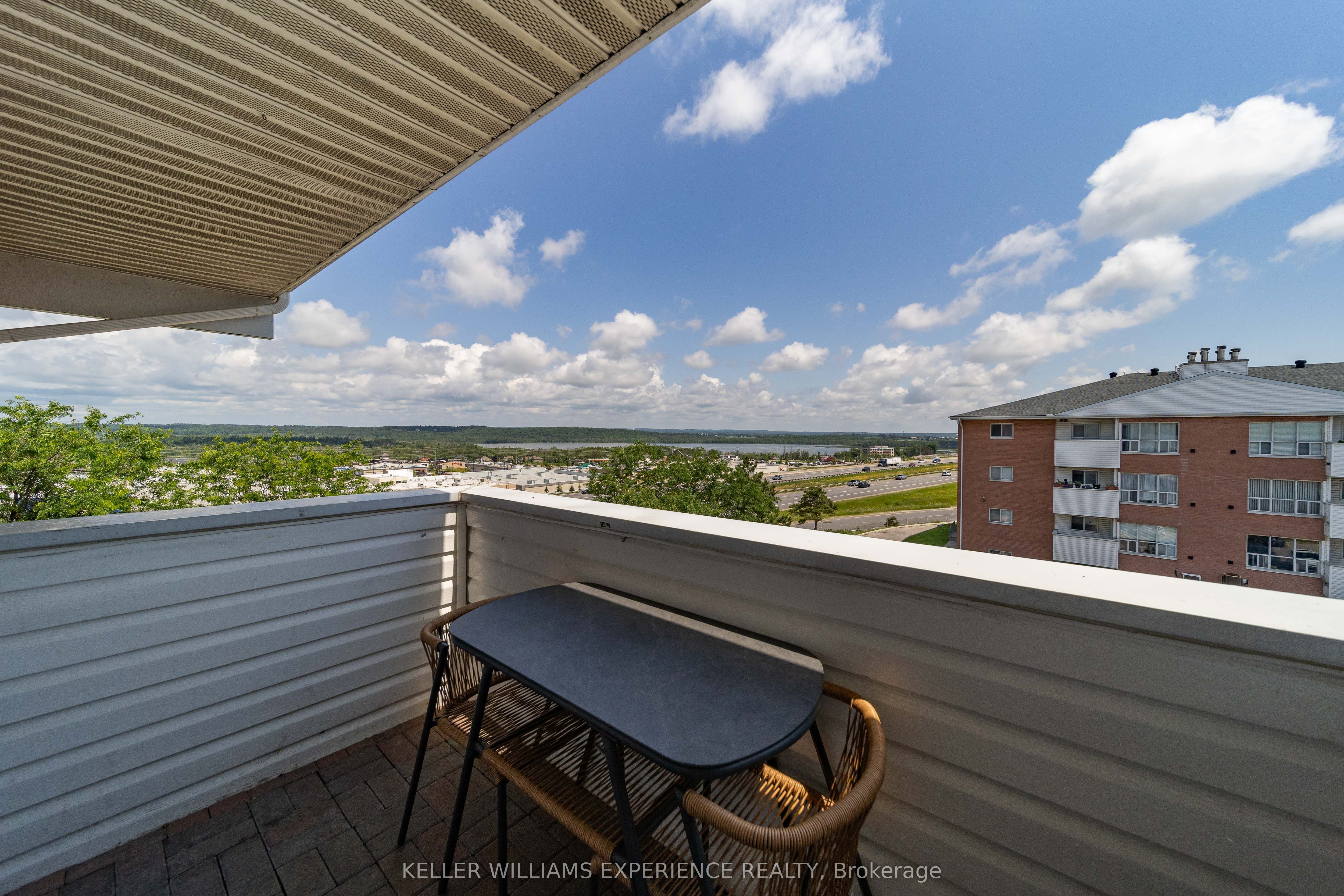 120 Bell Farm Road 304, Barrie, ON L4M 6J2 photo 3