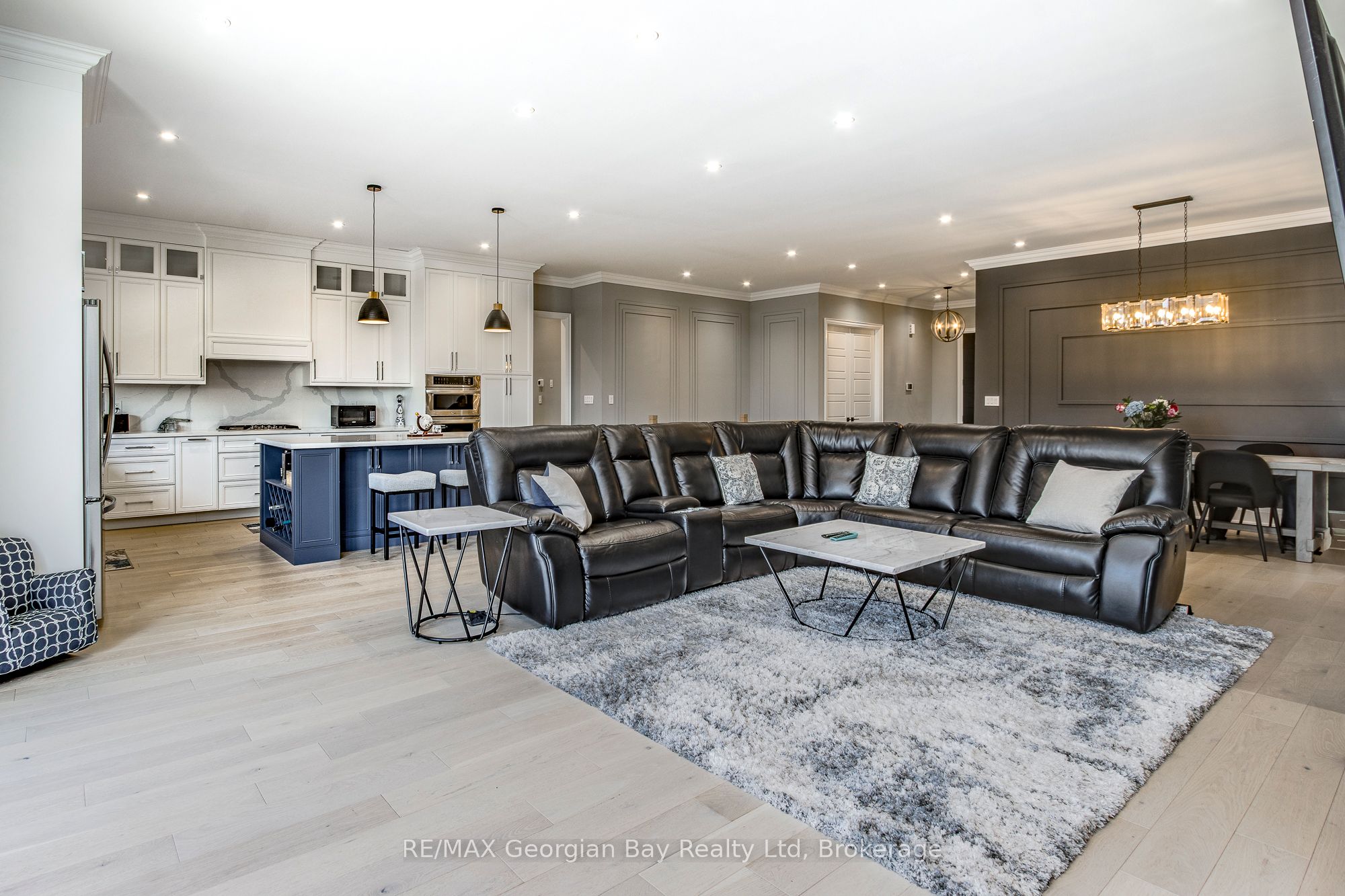 6 Caldwell Drive, Oro-Medonte, ON L0L 2L0 photo 5