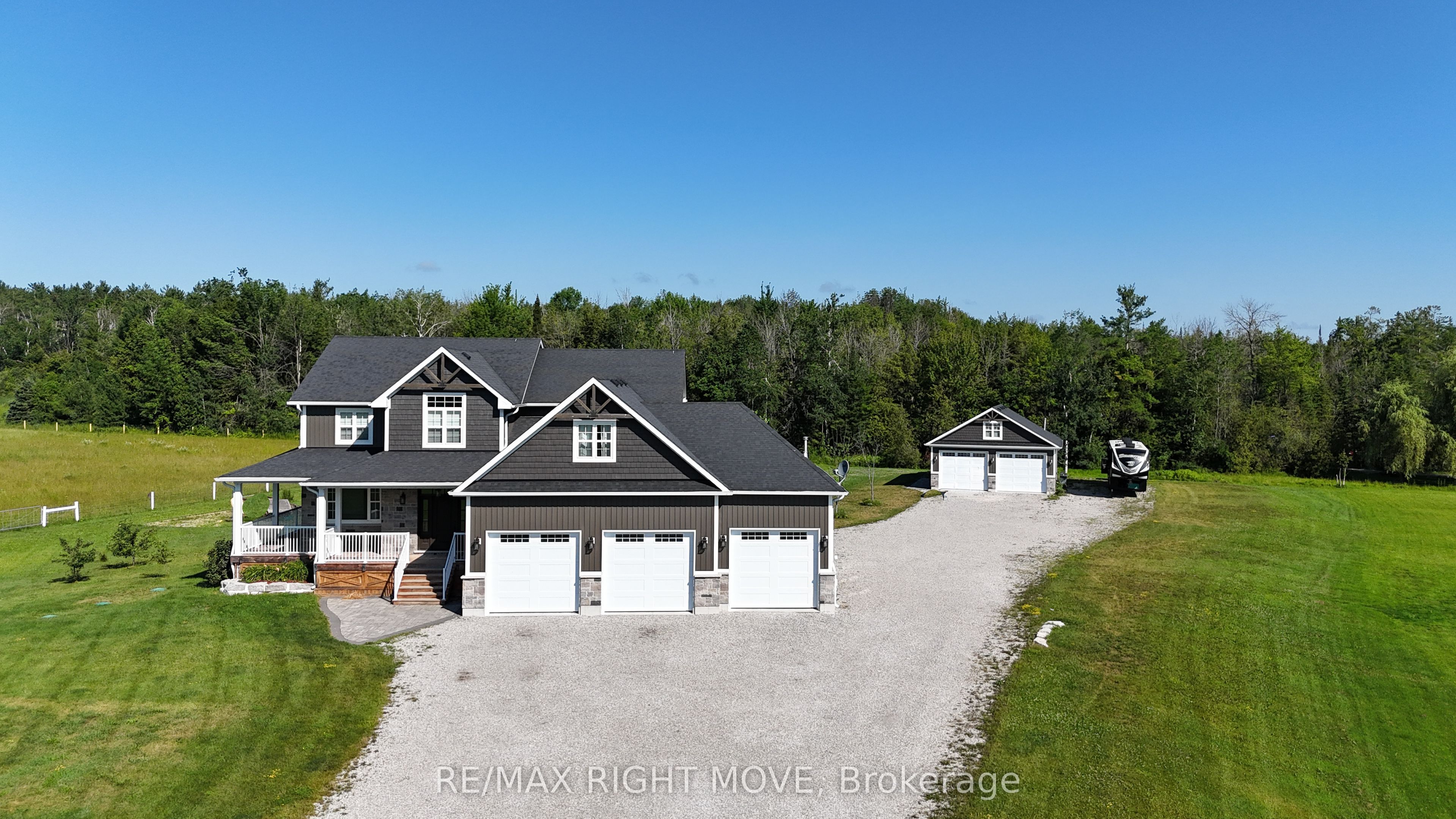 2448 Stockdale Road, Severn, ON L3V 6P9 photo 2