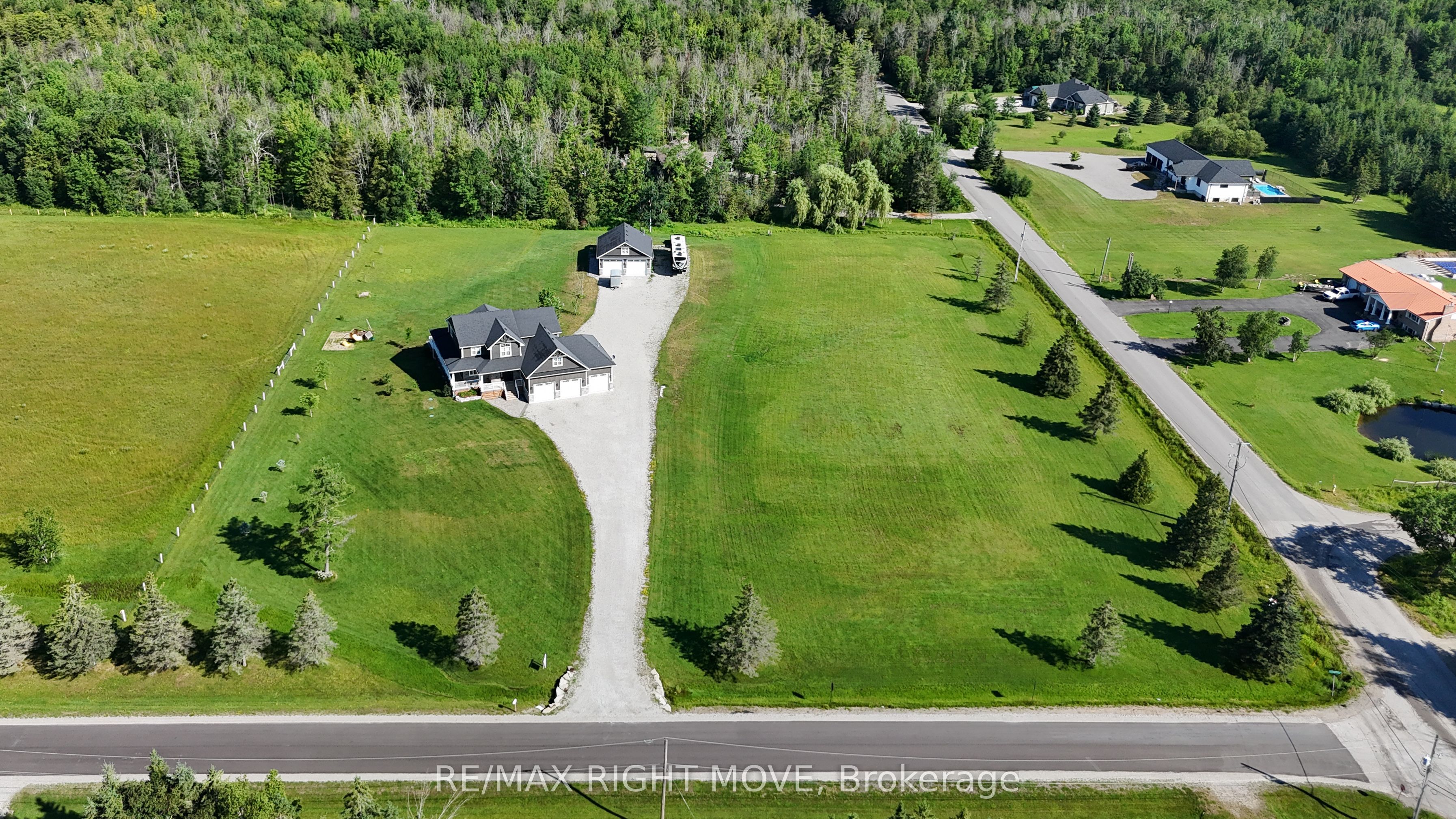 2448 Stockdale Road, Severn, ON L3V 6P9 photo 4