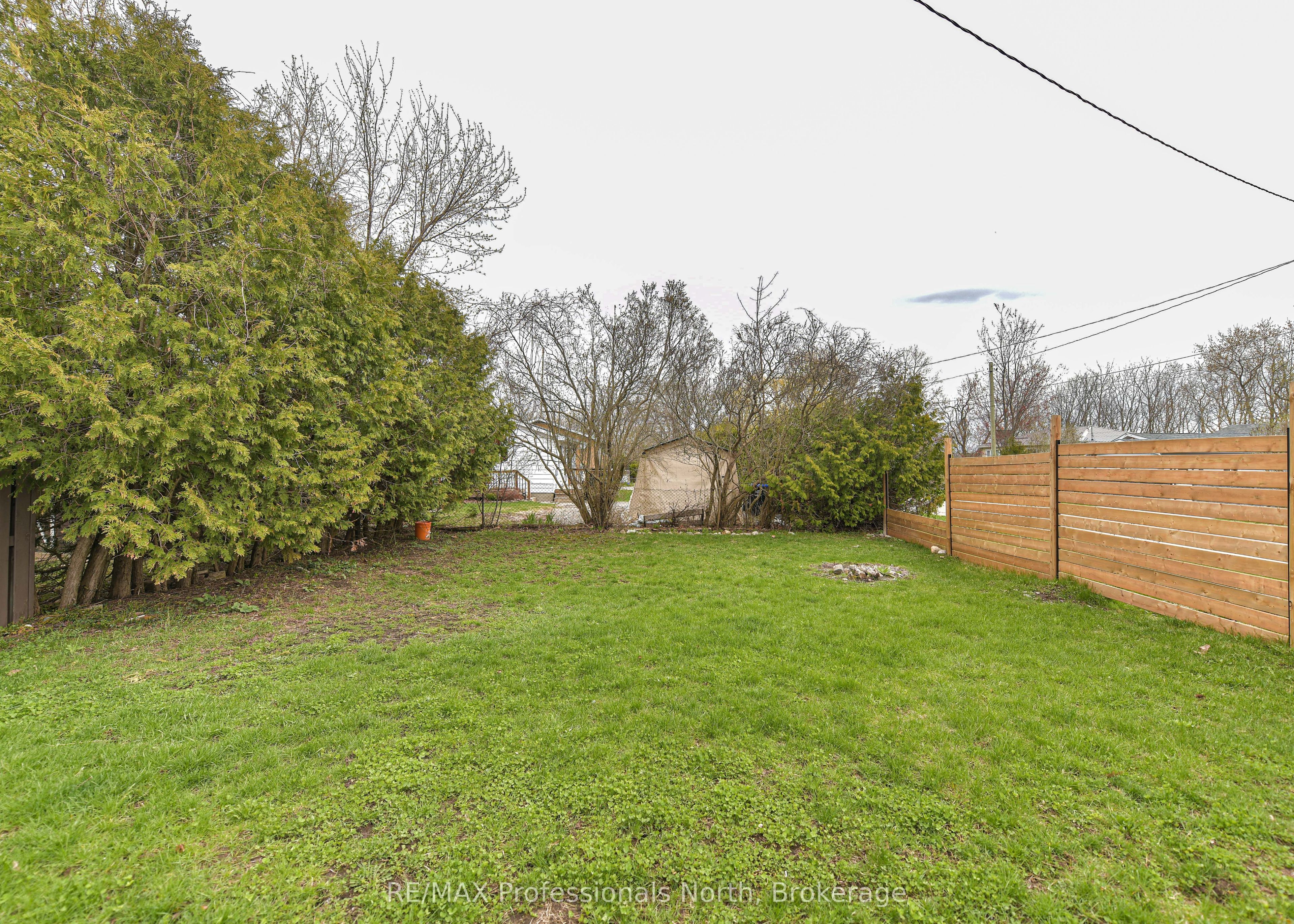817 Eighth Avenue, Tay, ON L0K 1R0 photo 5
