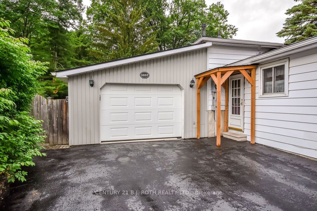 1037 Glen Eagles Crescent, Midland, ON L4R 2R2 photo 3