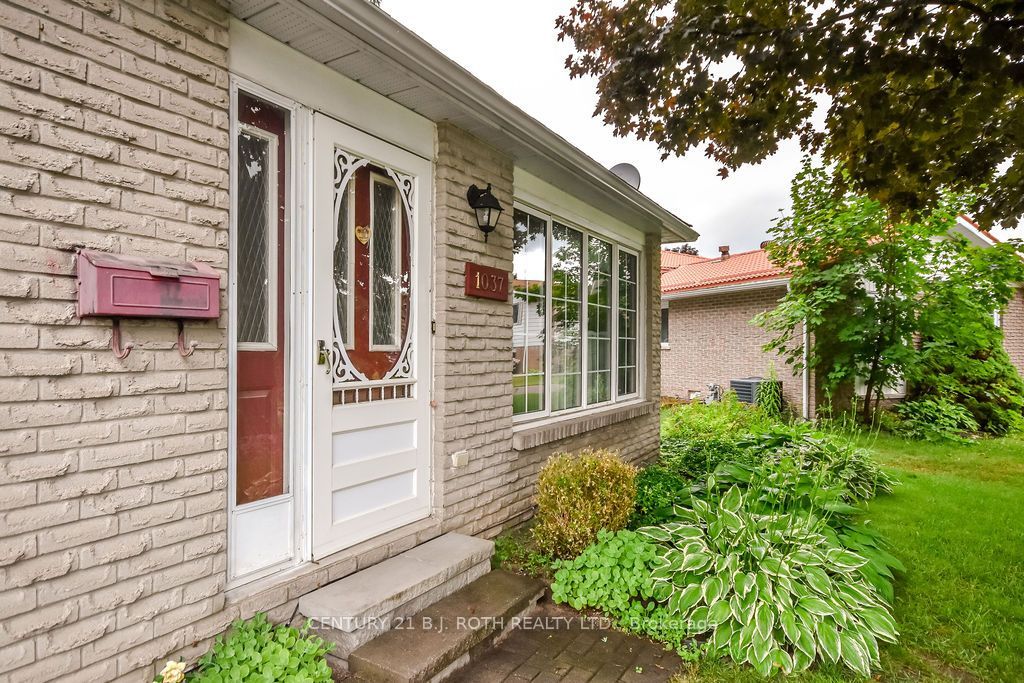 1037 Glen Eagles Crescent, Midland, ON L4R 2R2 photo 4