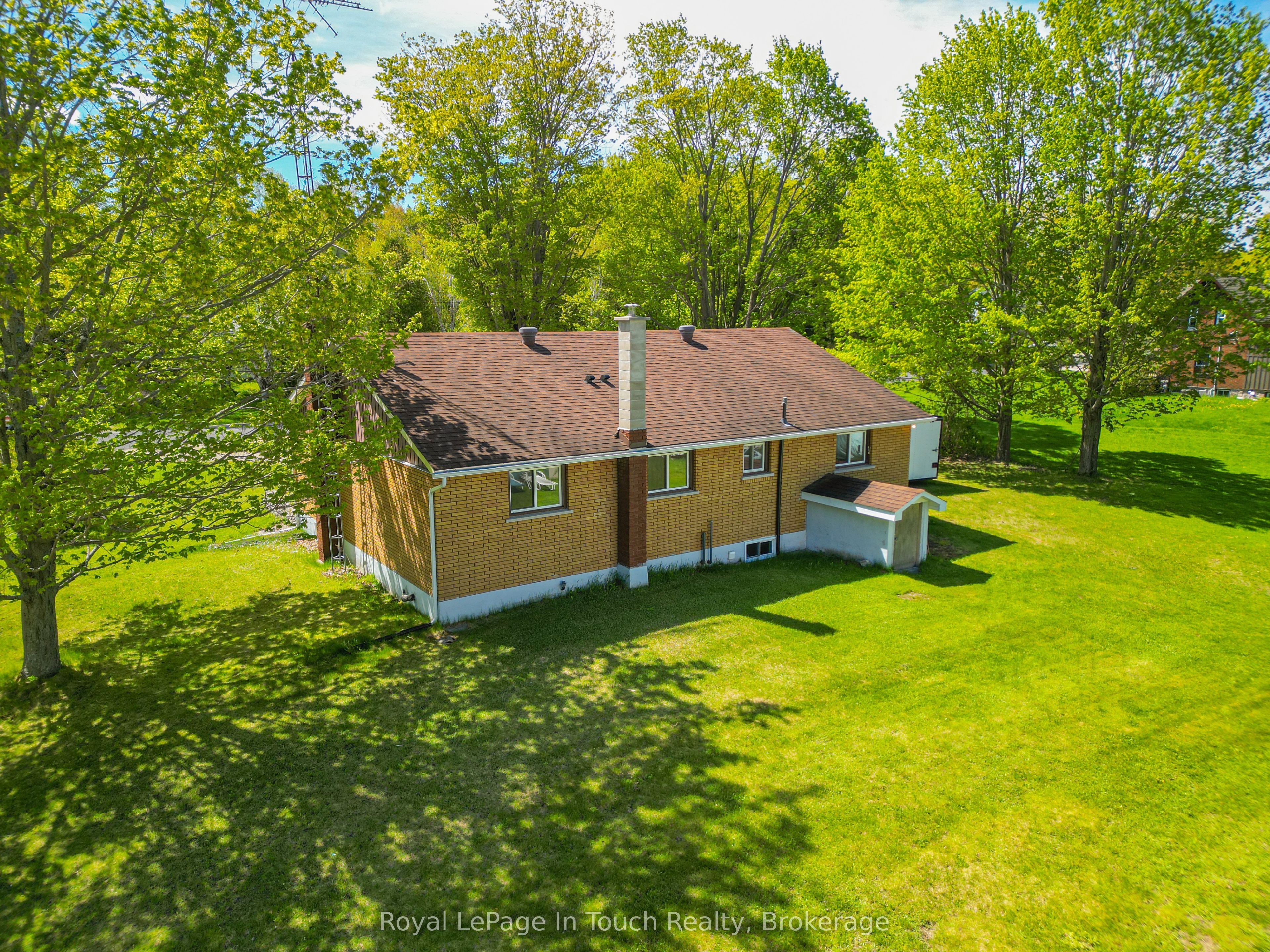 859 CEDAR POINT Road, Tiny, ON L9M 0K2 photo 5