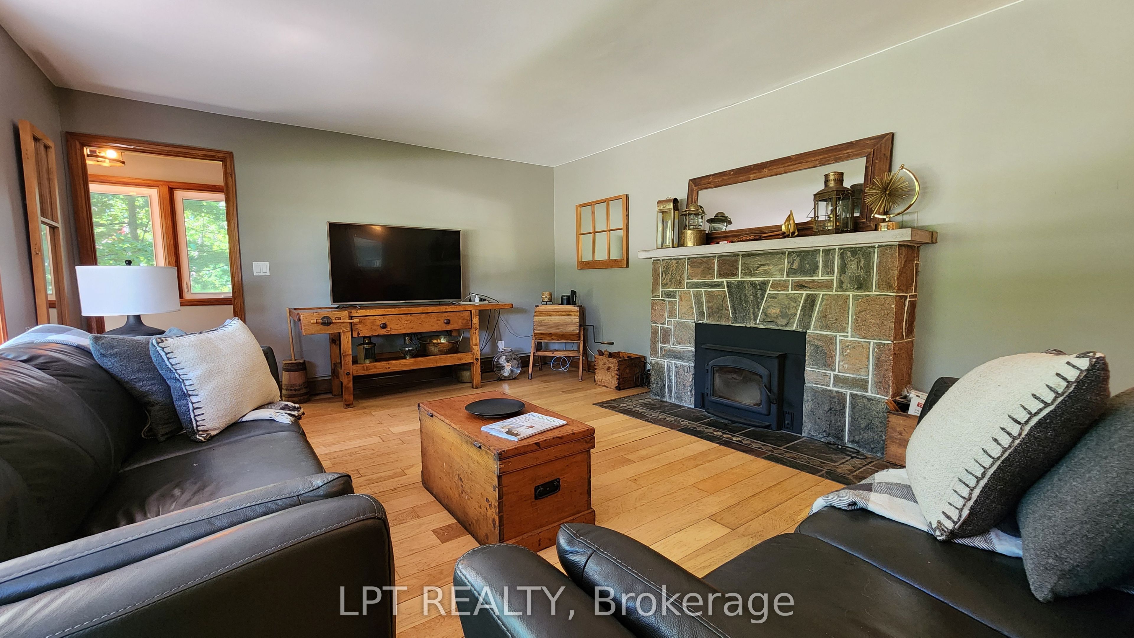 1644 Ridge Road E, Oro-Medonte, ON L0L 1T0 photo 3