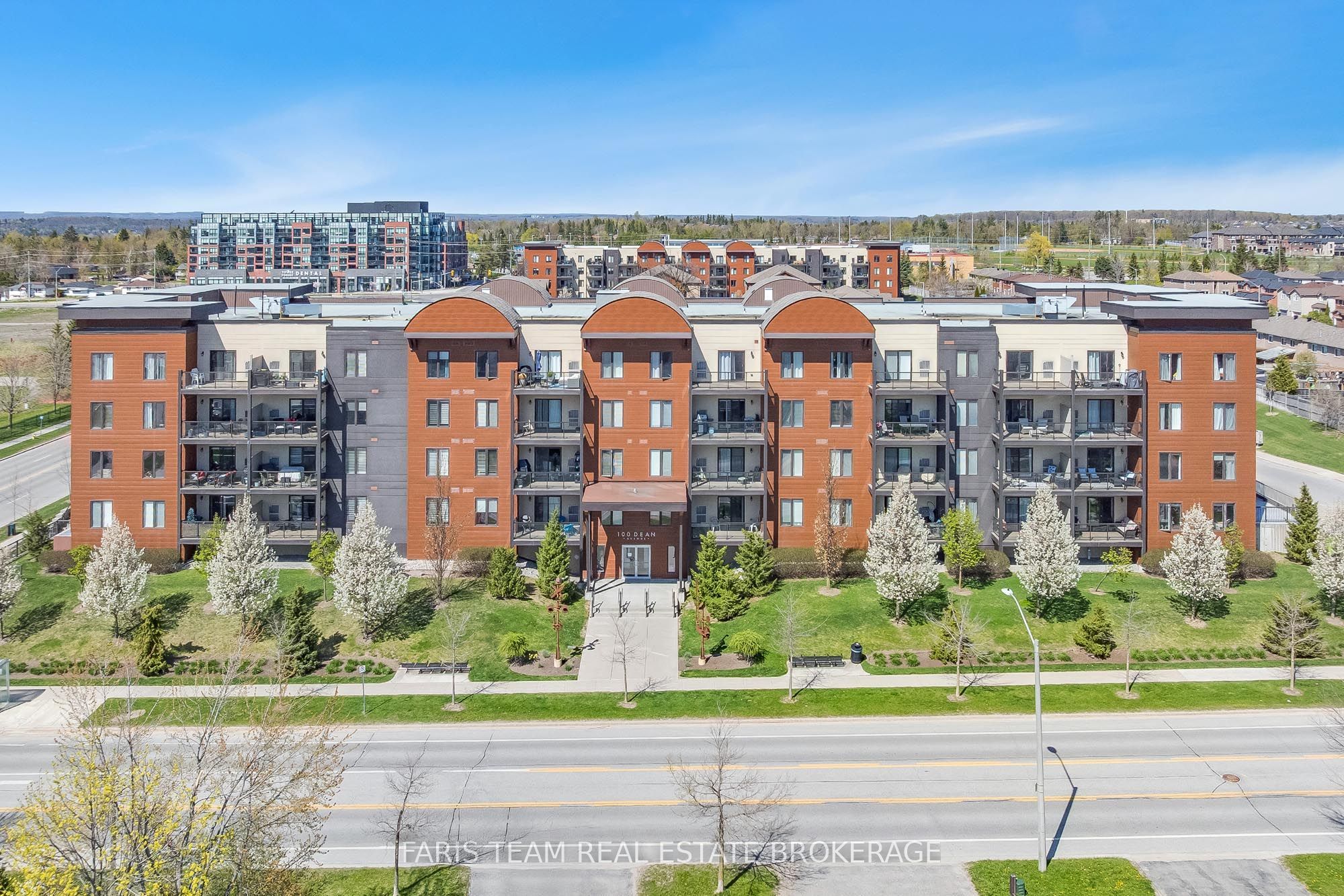 100 Dean Avenue 211, Barrie, ON L4N 0V4 photo 4