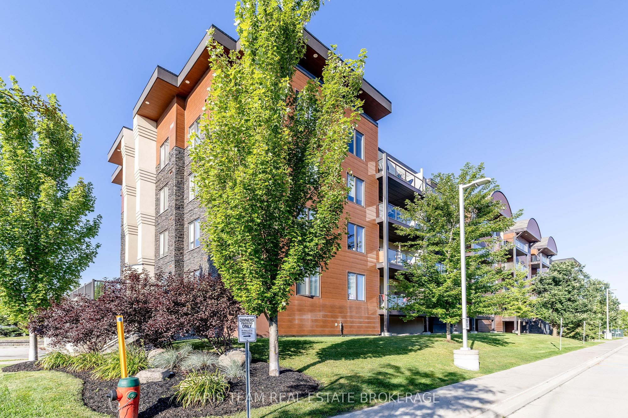 100 Dean Avenue 211, Barrie, ON L4N 0V4 photo 5