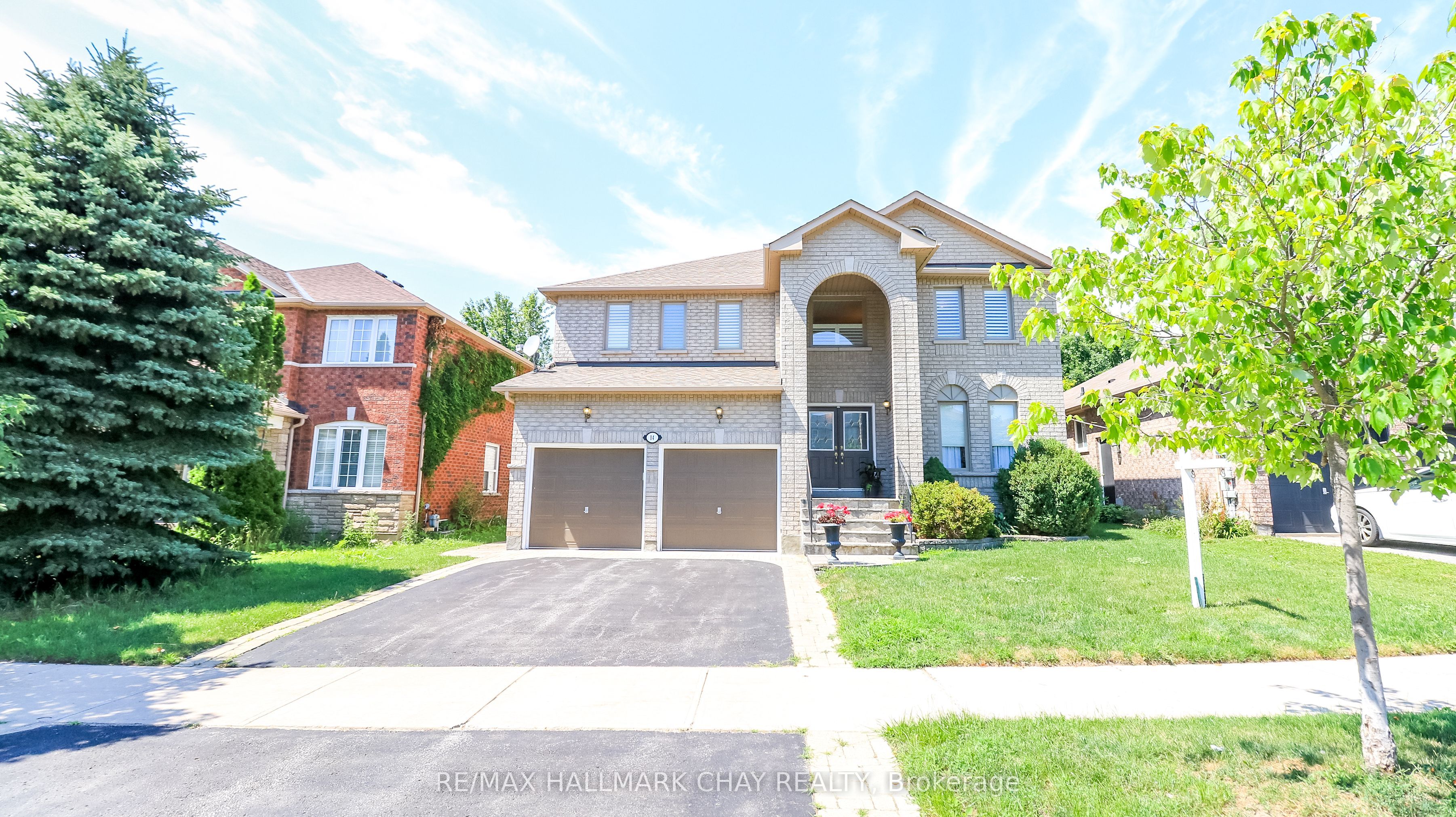 14 Imperial Crown Lane, Barrie, ON L4N 0T4 photo 2