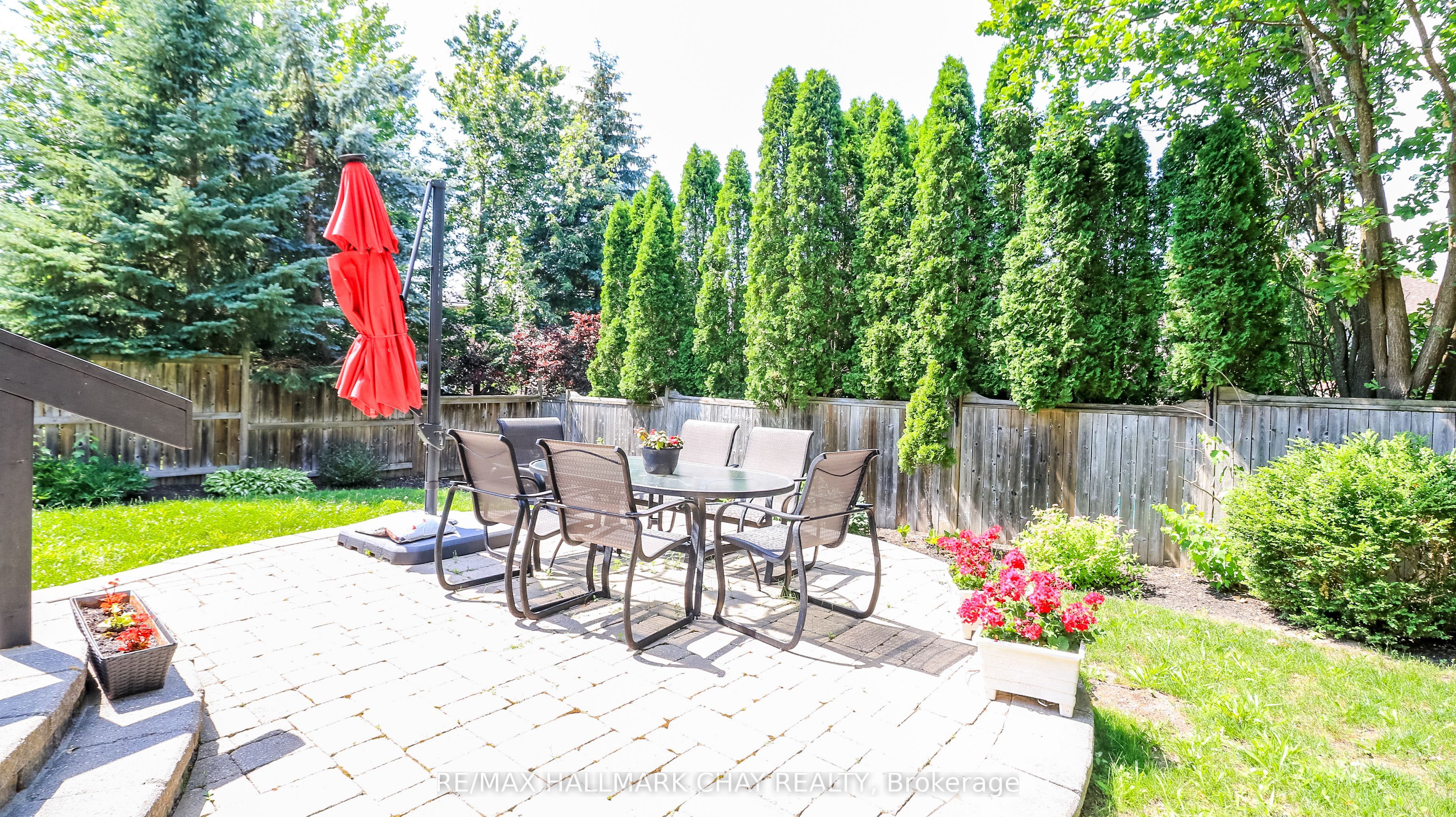 14 Imperial Crown Lane, Barrie, ON L4N 0T4 photo 5