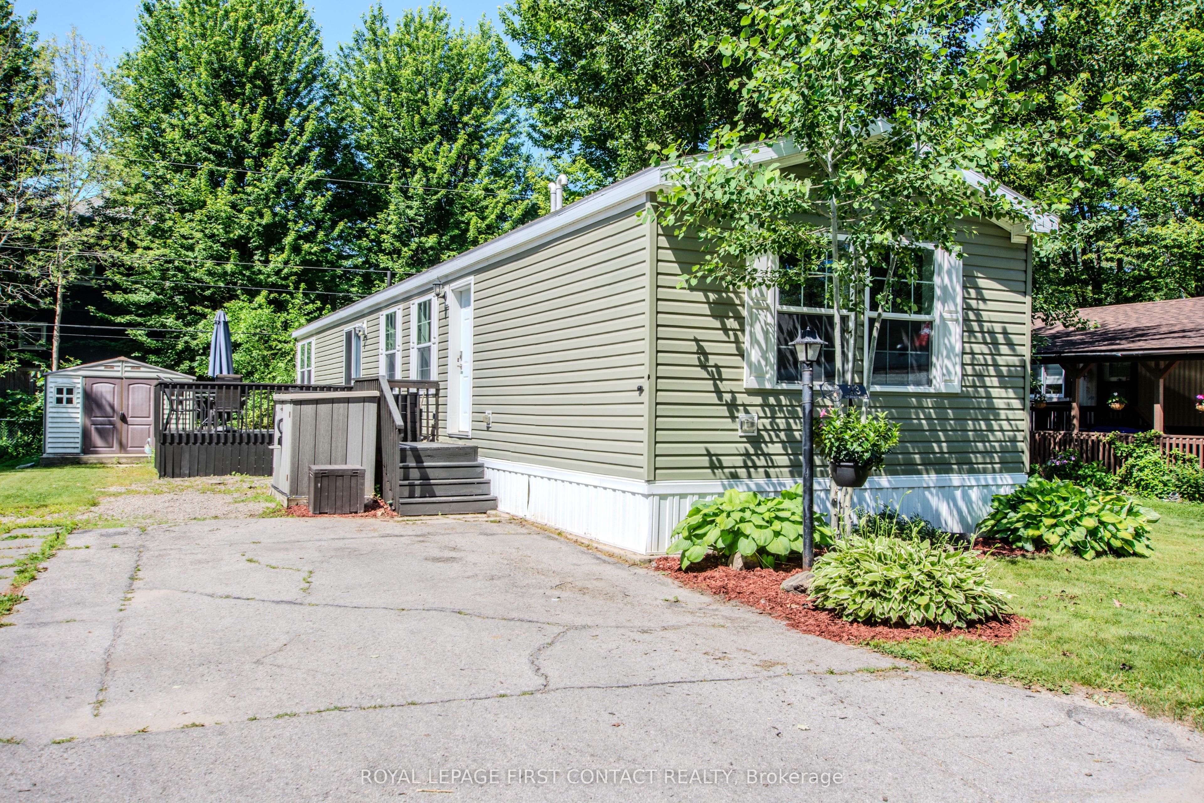 23 Georgian Glen Drive, Wasaga Beach, ON L9Z 1K8