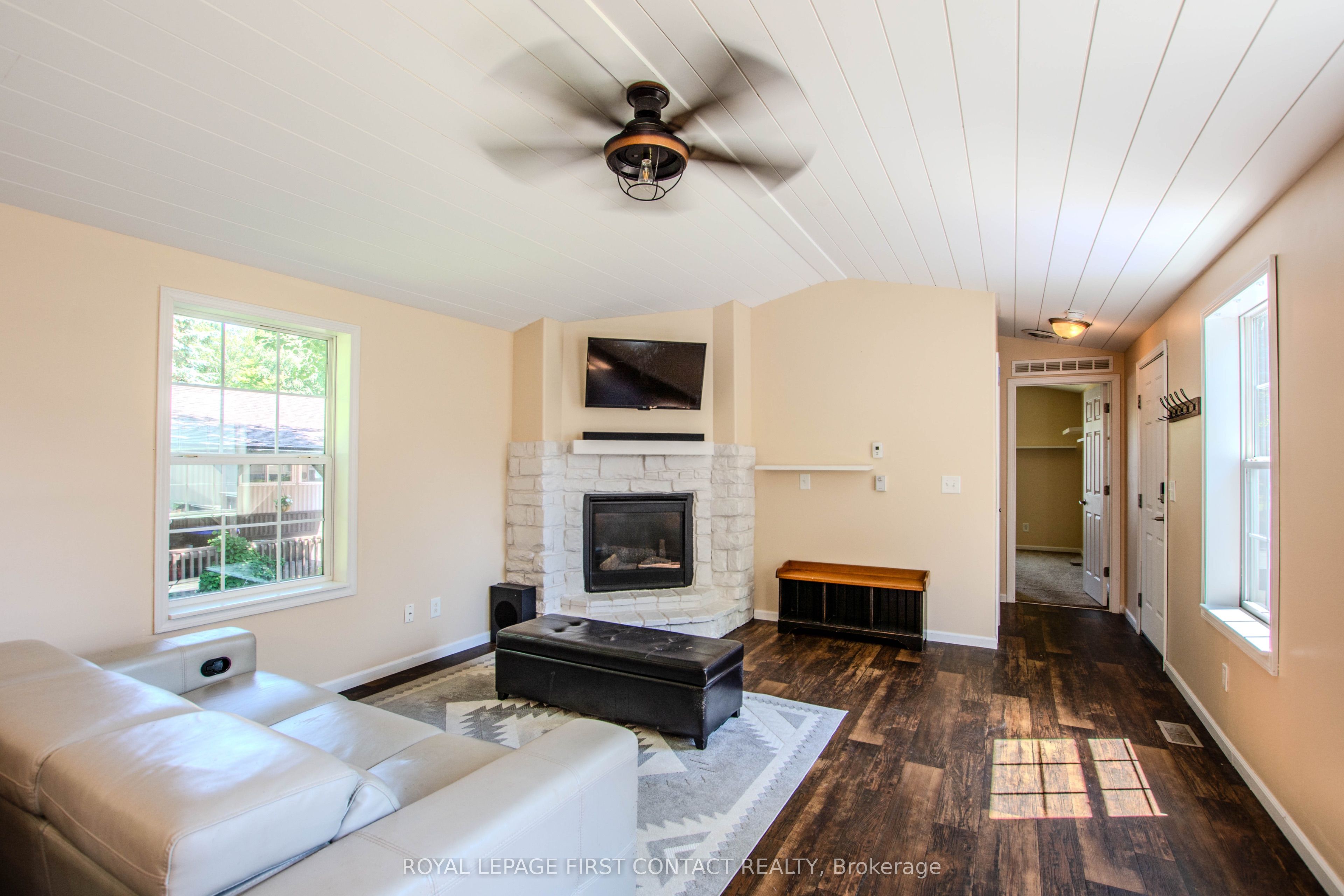 23 Georgian Glen Drive, Wasaga Beach, ON L9Z 1K8 photo 5