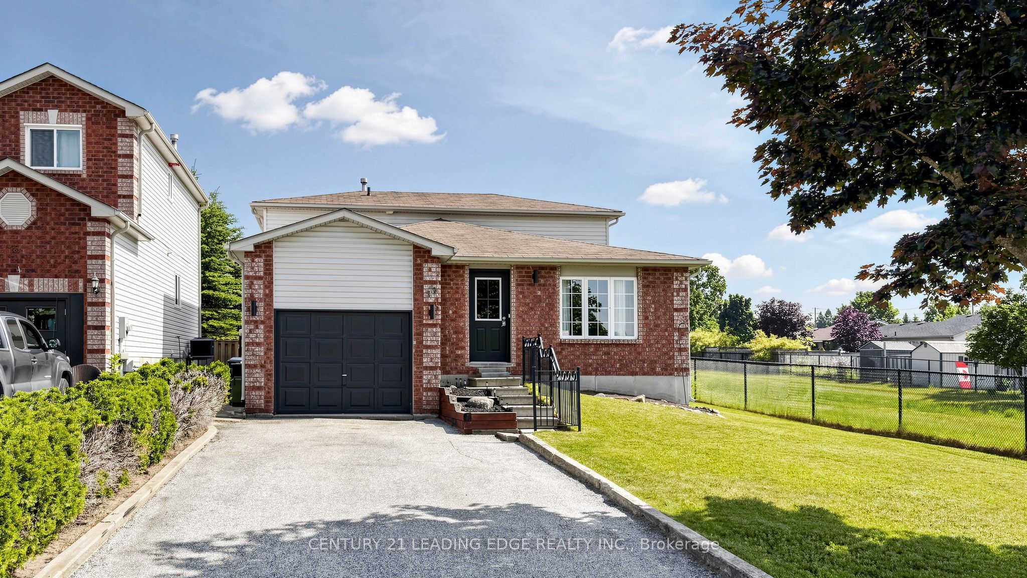 11 Lougheed Road, Barrie, ON L4N 8G3 photo 3