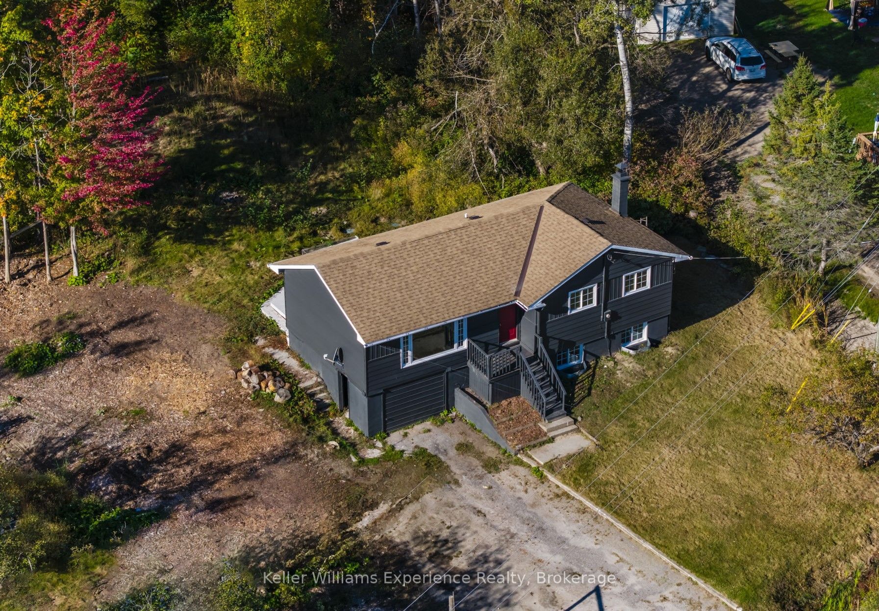 556 Champlain Road, Tiny, ON L9M 0C2 photo 2