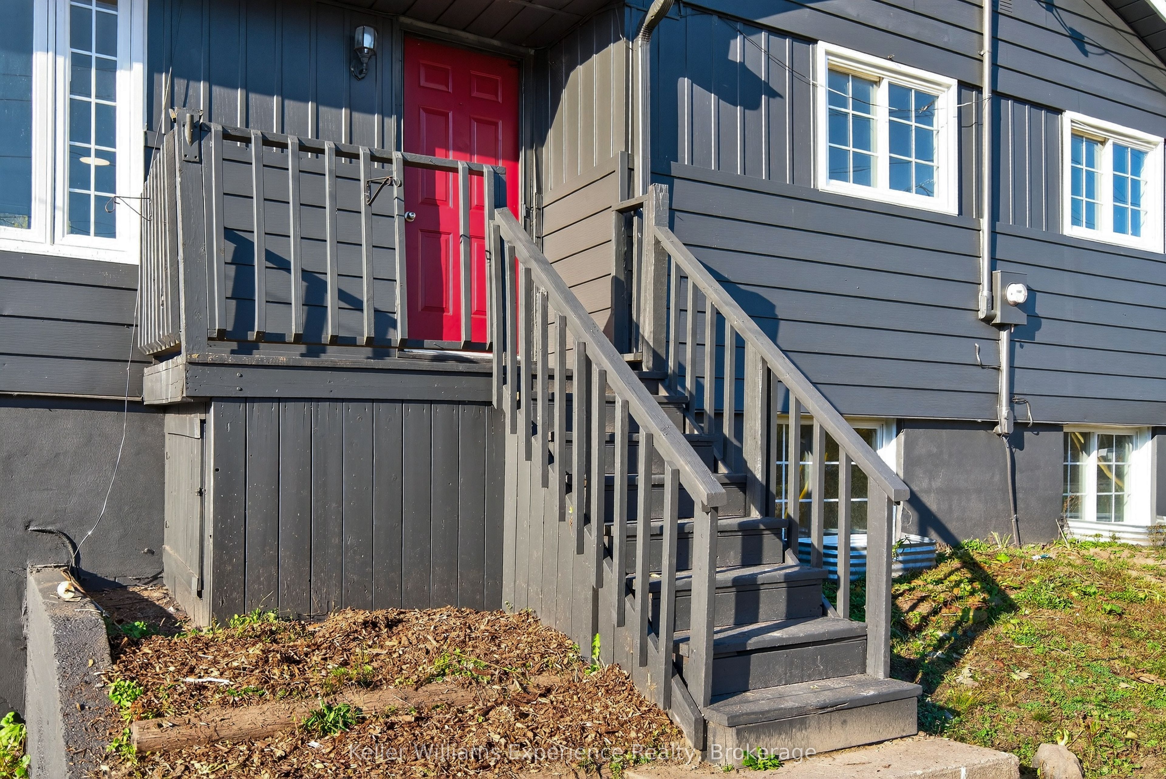 556 Champlain Road, Tiny, ON L9M 0C2 photo 3