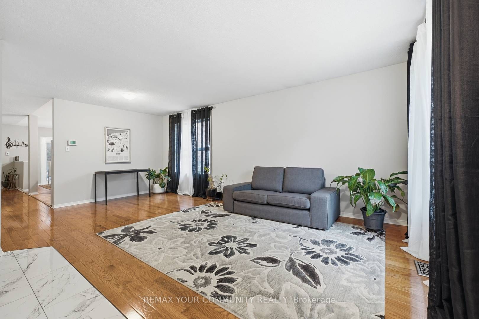 57 Kingsridge Road, Barrie, ON L4W 8V2 photo 2