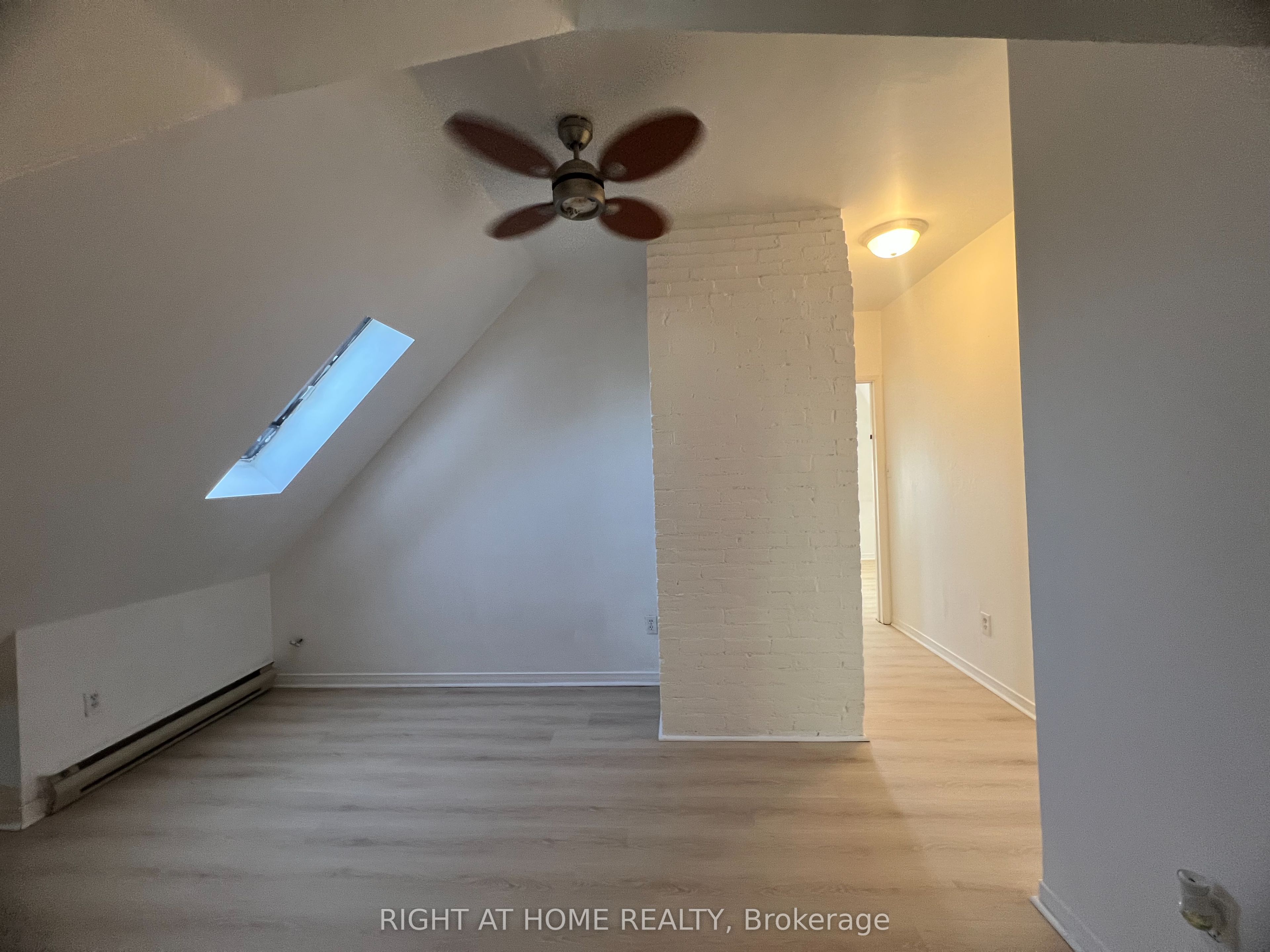169 Bayfield Street Unit 3, Barrie, ON L4M 3B4 photo 5