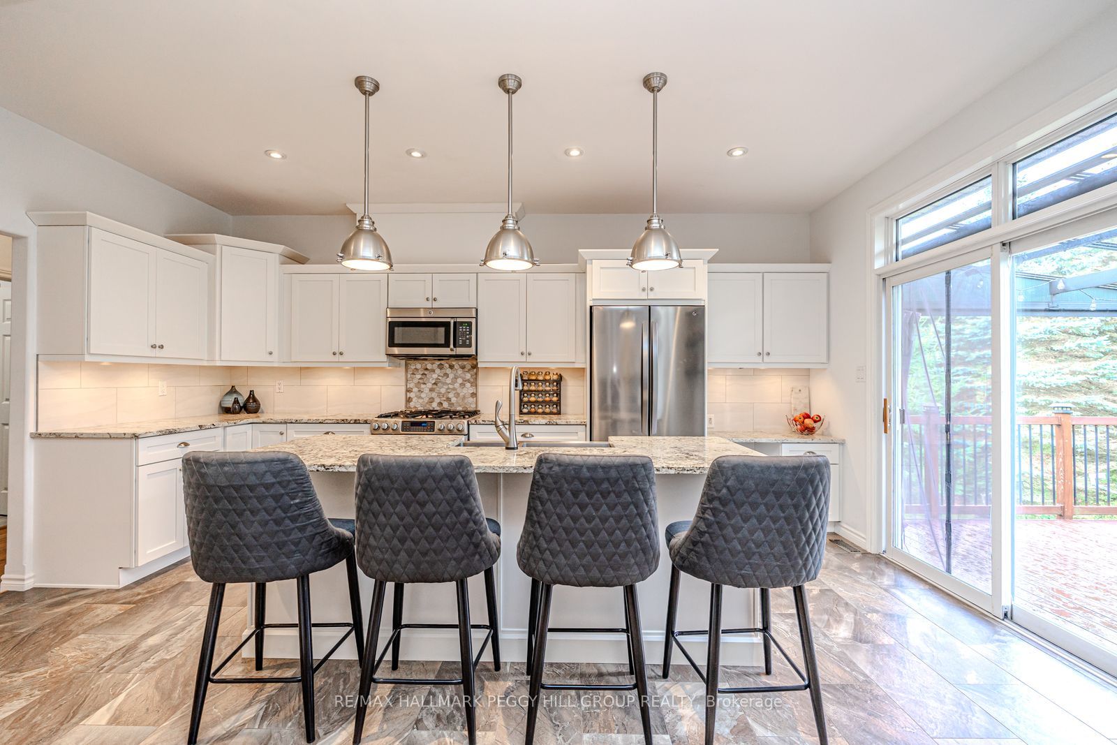 102 Highland Drive, Oro-Medonte, ON L0L 2L0 photo 4