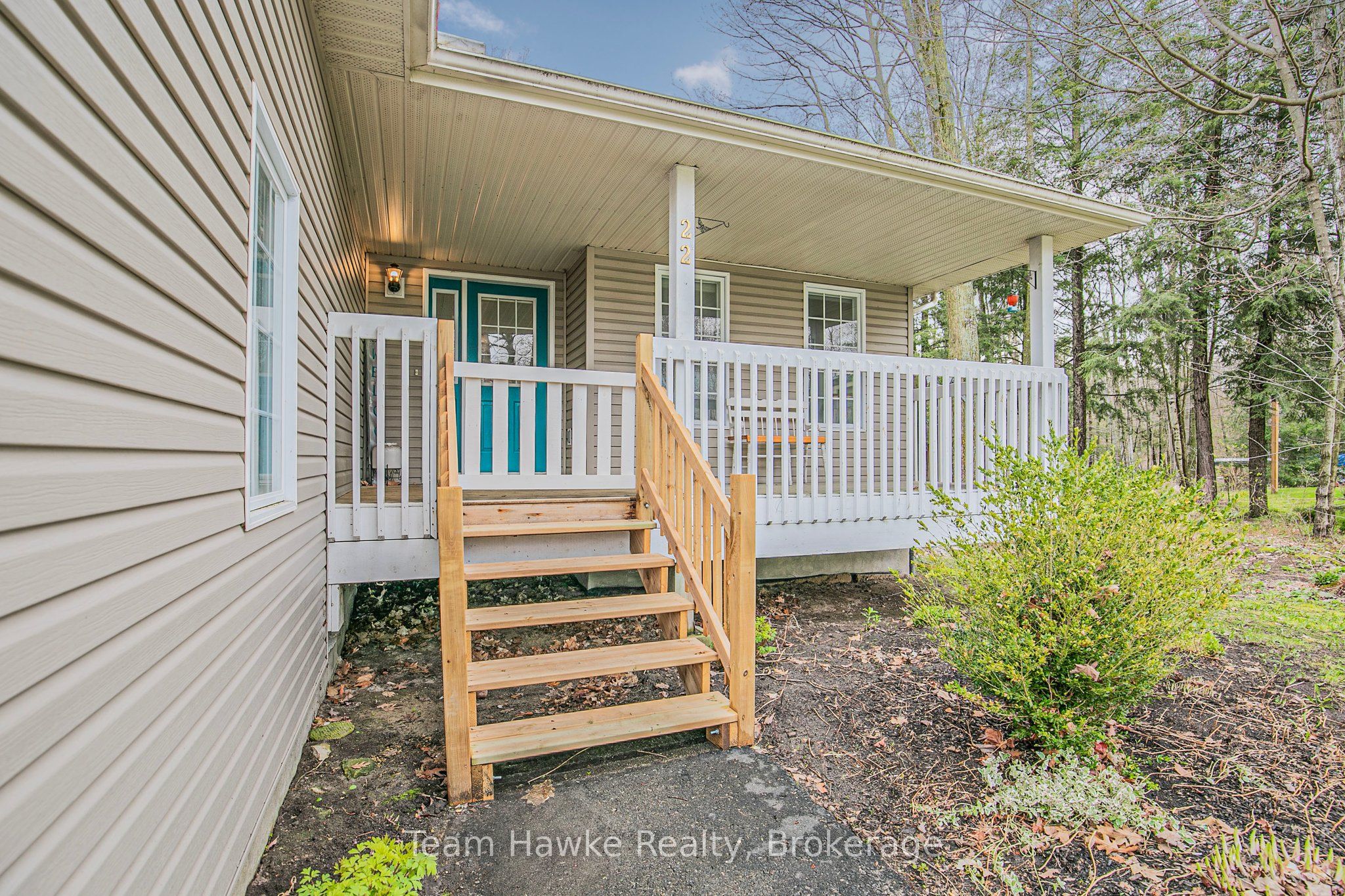 22 LAURIER Boulevard, Tiny, ON L9M 0J2 photo 3