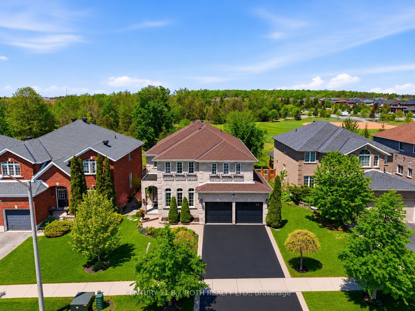 115 Sandringham Drive, Barrie, ON L4N 0Y9 photo 2