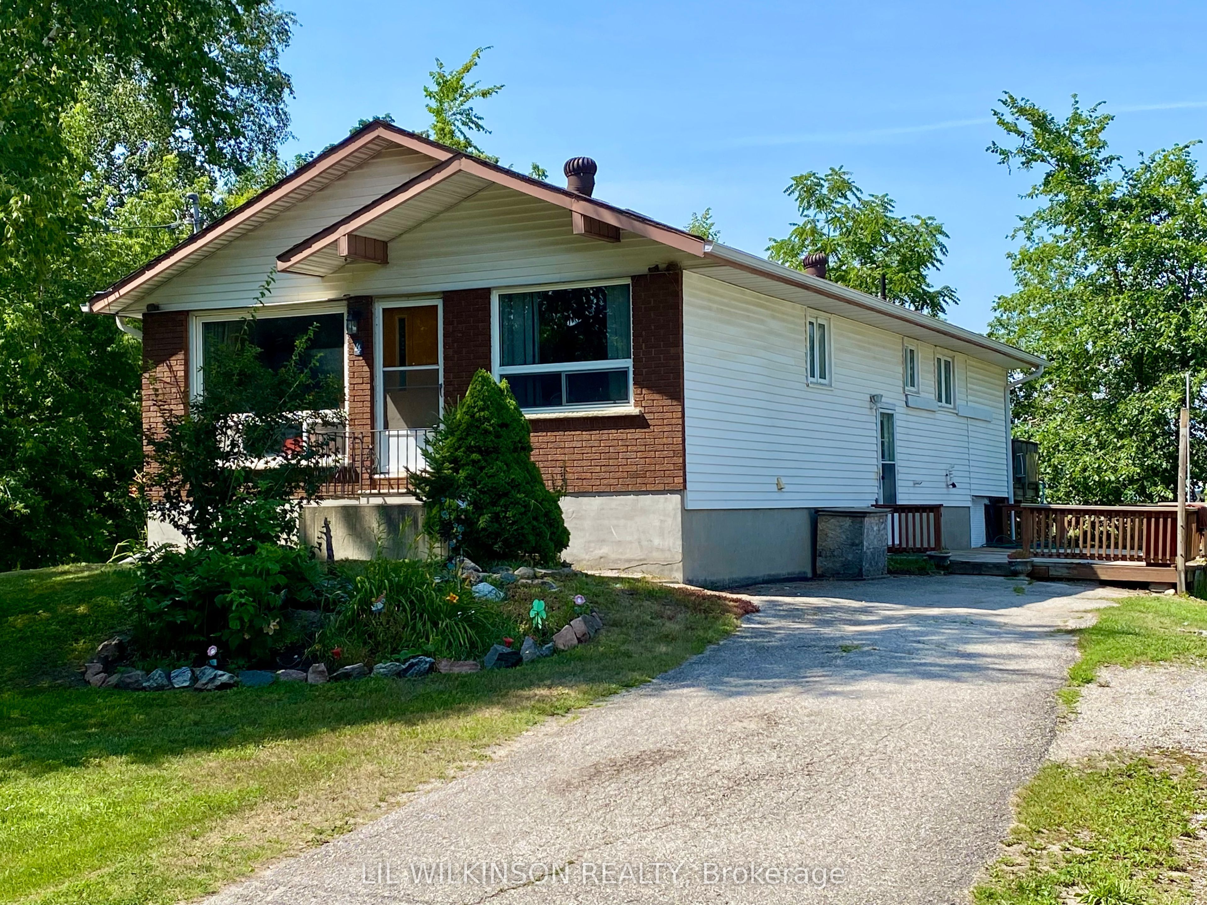 4 Sunset Crescent, Severn, ON L0K 1E0