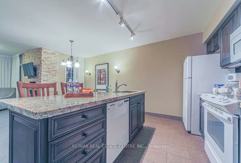 90 Highland Drive 2270, Oro-Medonte, ON L0L 2L0 photo 2