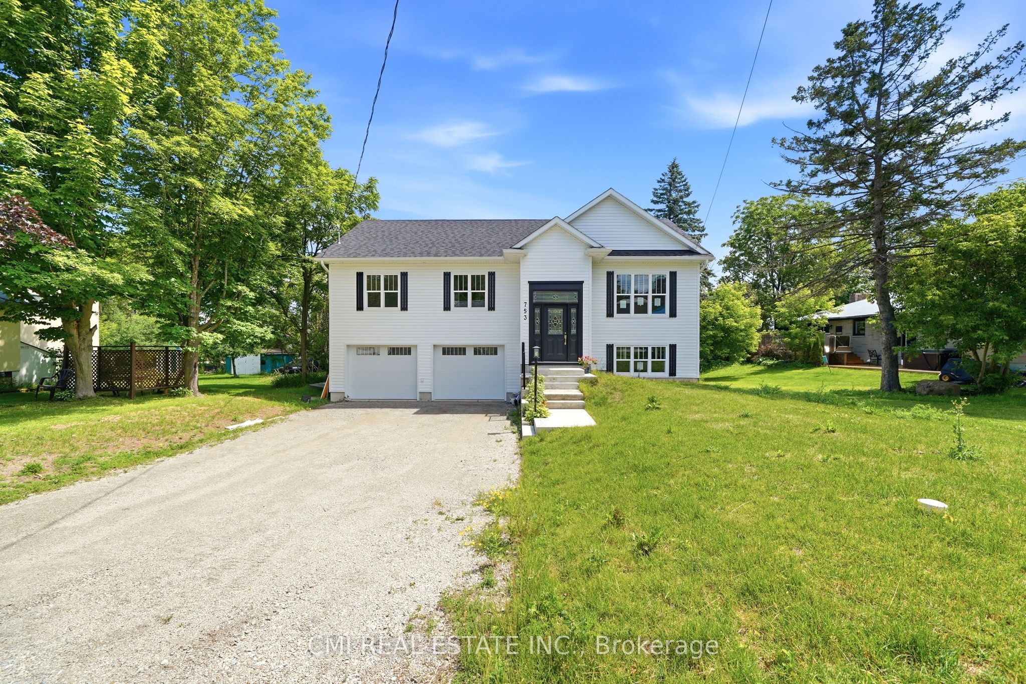 753 Fifth Avenue, Tay, ON L0K 1R0 photo 2