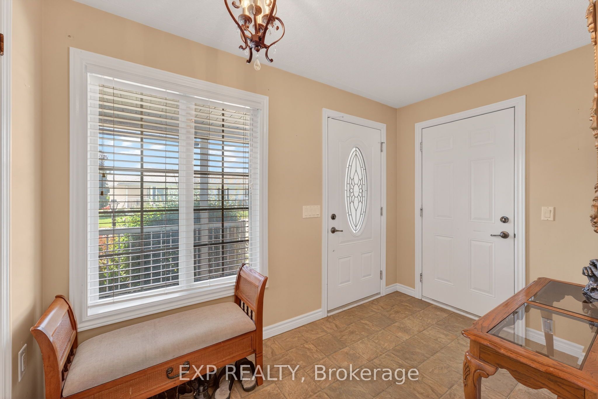 30 Illinois Crescent, Wasaga Beach, ON L9Z 3A8 photo 5