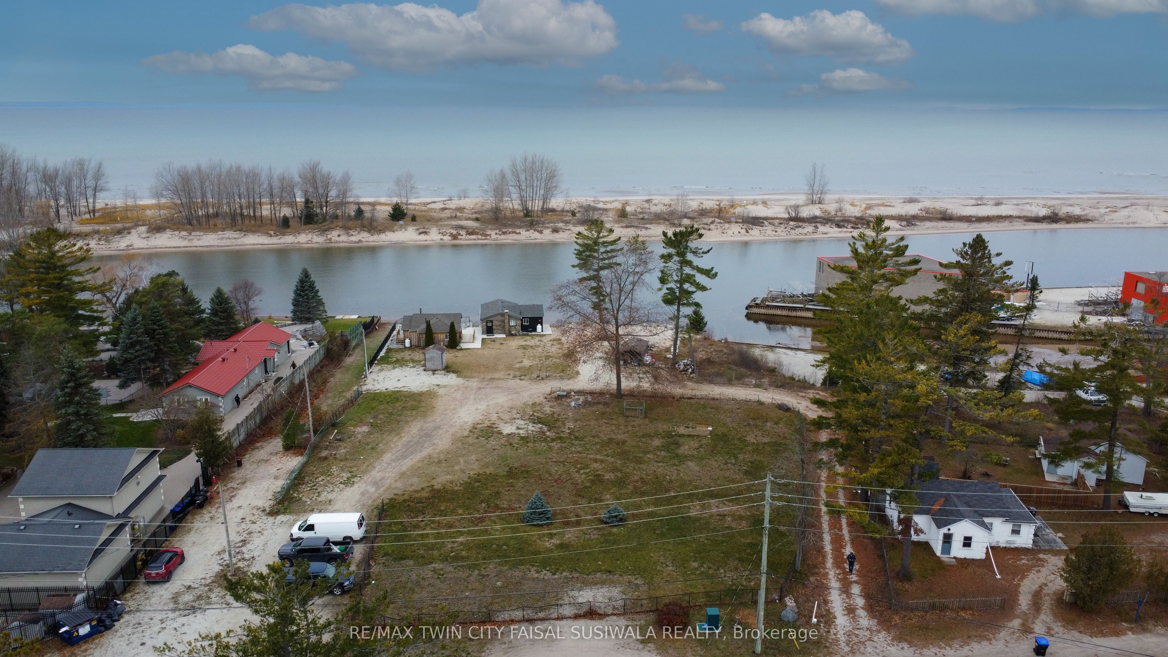 6 BROWNS Lane, Wasaga Beach, ON L9Z 2L7 photo 3