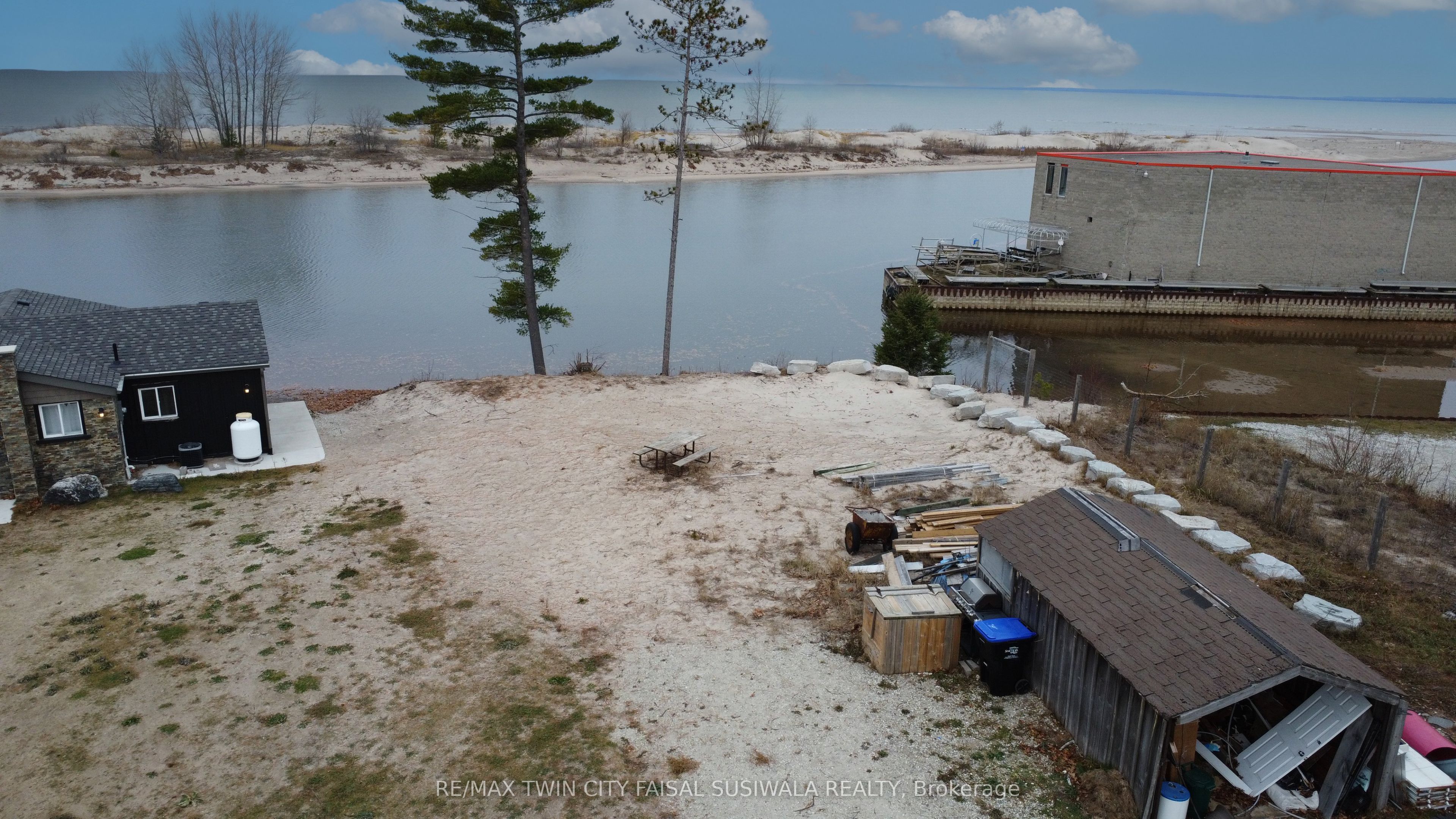 6 BROWNS Lane, Wasaga Beach, ON L9Z 2L7 photo 4