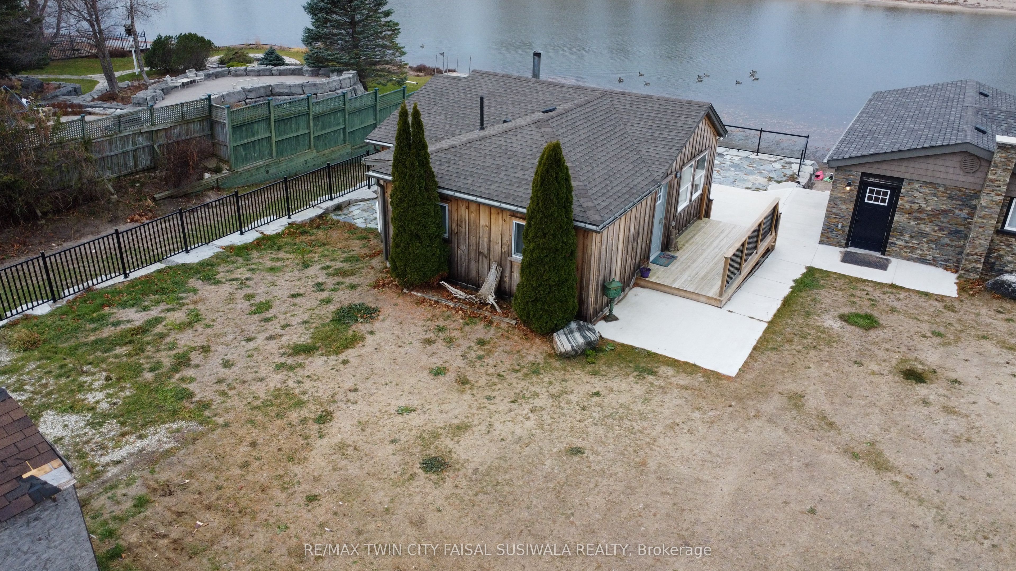2 BROWNS Lane, Wasaga Beach, ON L9Z 2L7 photo 2