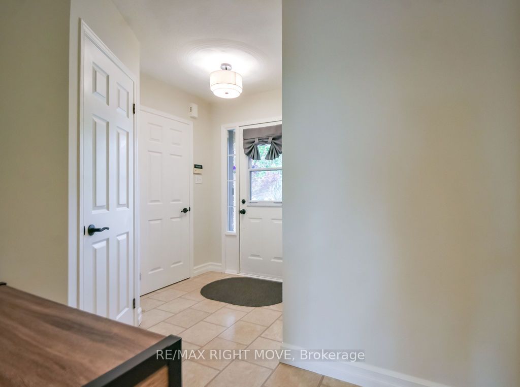 142 JULIA Crescent, Orillia, ON L3V 7X4 photo 5