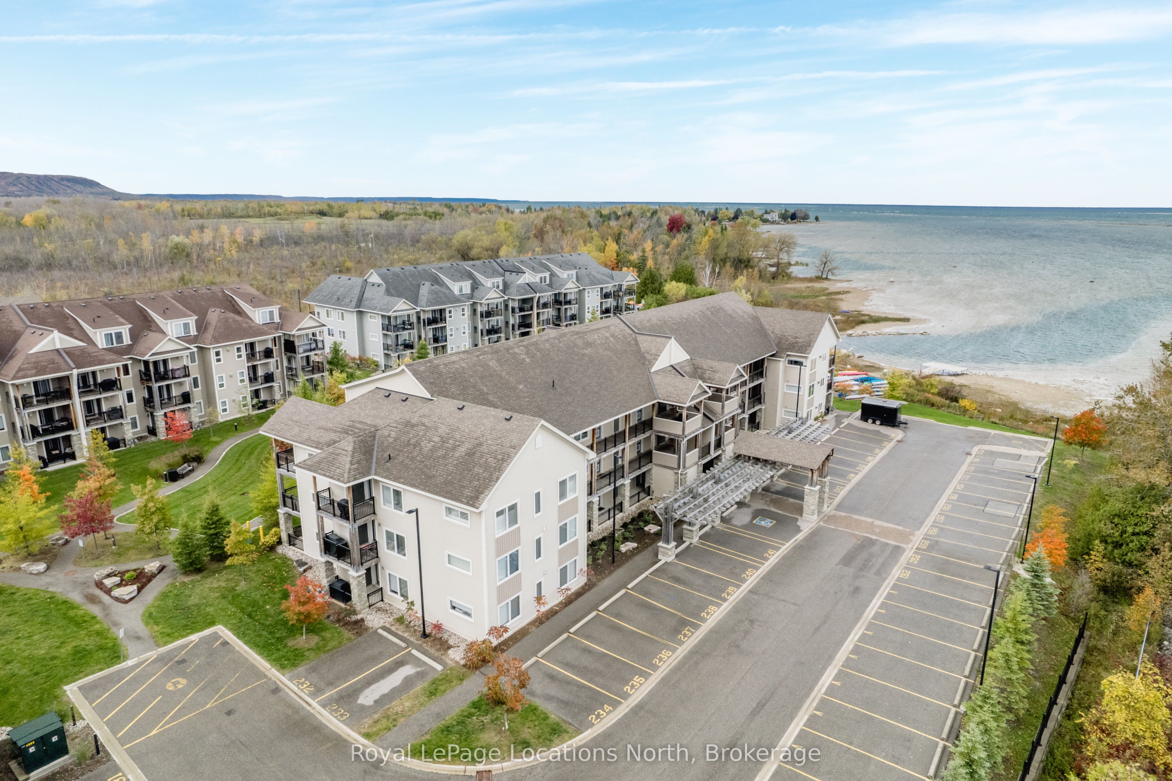 4 COVE Court 104, Collingwood, ON L9Y 0Y6