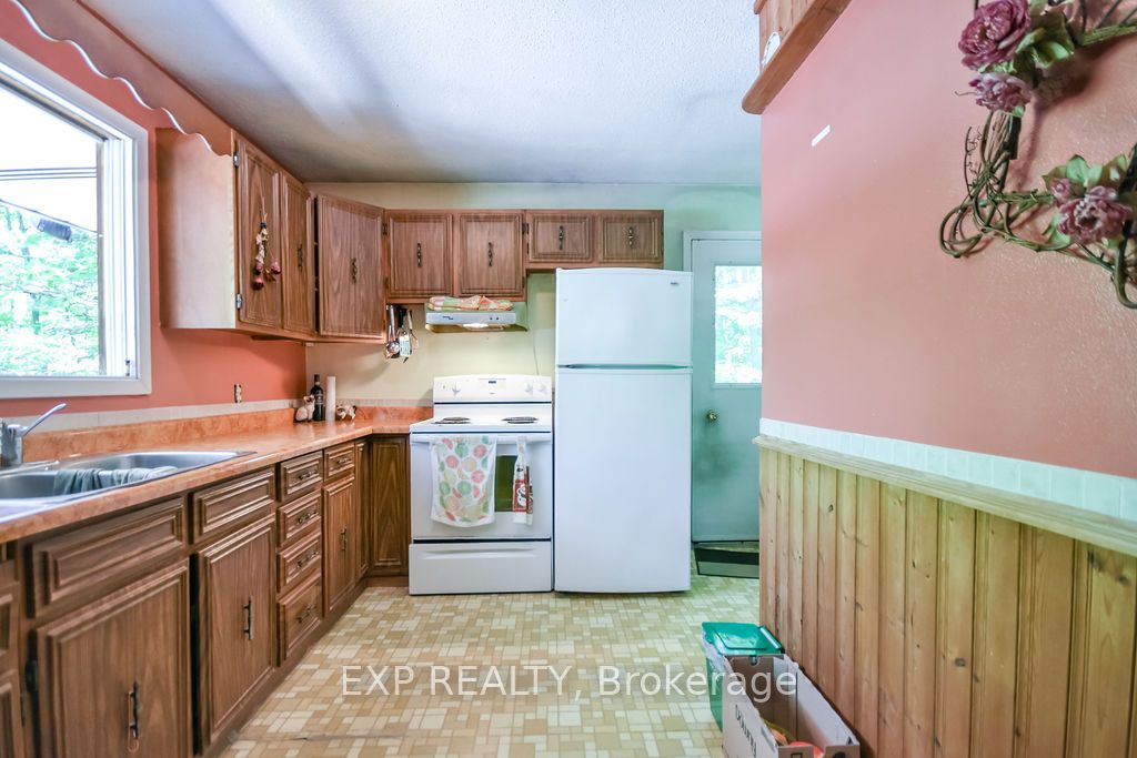 915 Vindin Street, Midland, ON L4R 4L9 photo 4