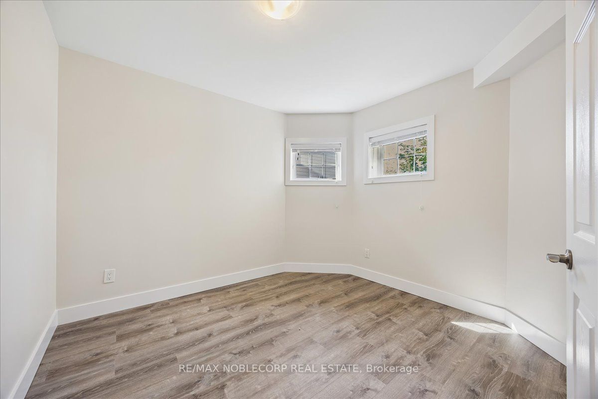 210 Dunsmore Lane Lower, Barrie, ON L4M 6Z8 photo 5