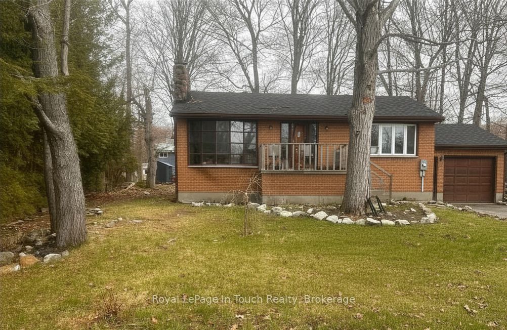 26 Dundee Drive, Tiny, ON L9M 0B3