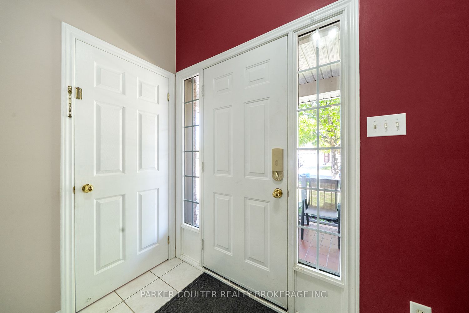 11 Watson Drive, Barrie, ON L4M 6W3 photo 3