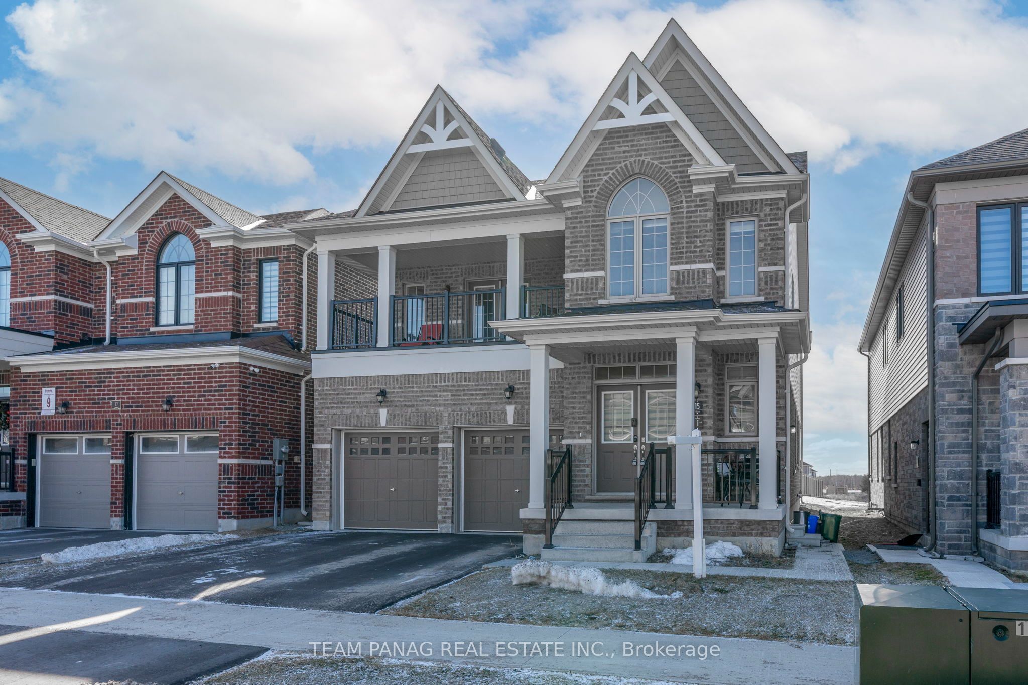 15 Valleybrook Road, Barrie, ON L9J 1L4