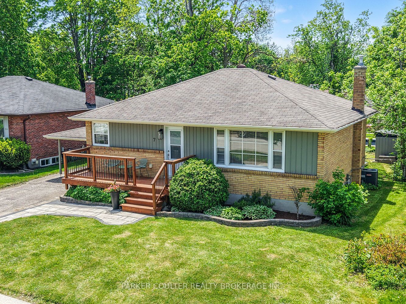 7 Oakley Park Square, Barrie, ON L4M 2J9 photo 3